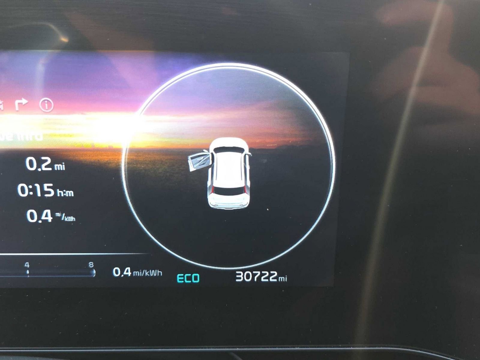 Thumbnail: 2023 Kia Niro - 10