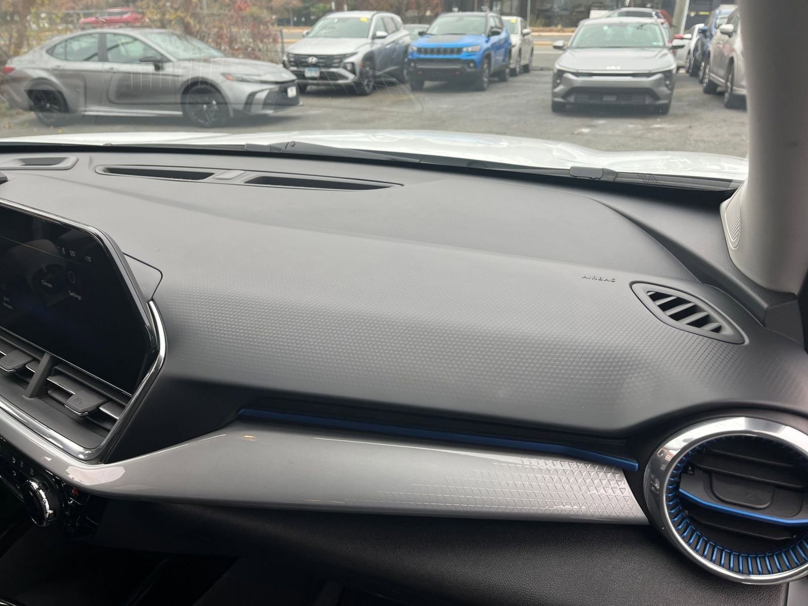 Thumbnail: 2025 Chevrolet Trax - 35