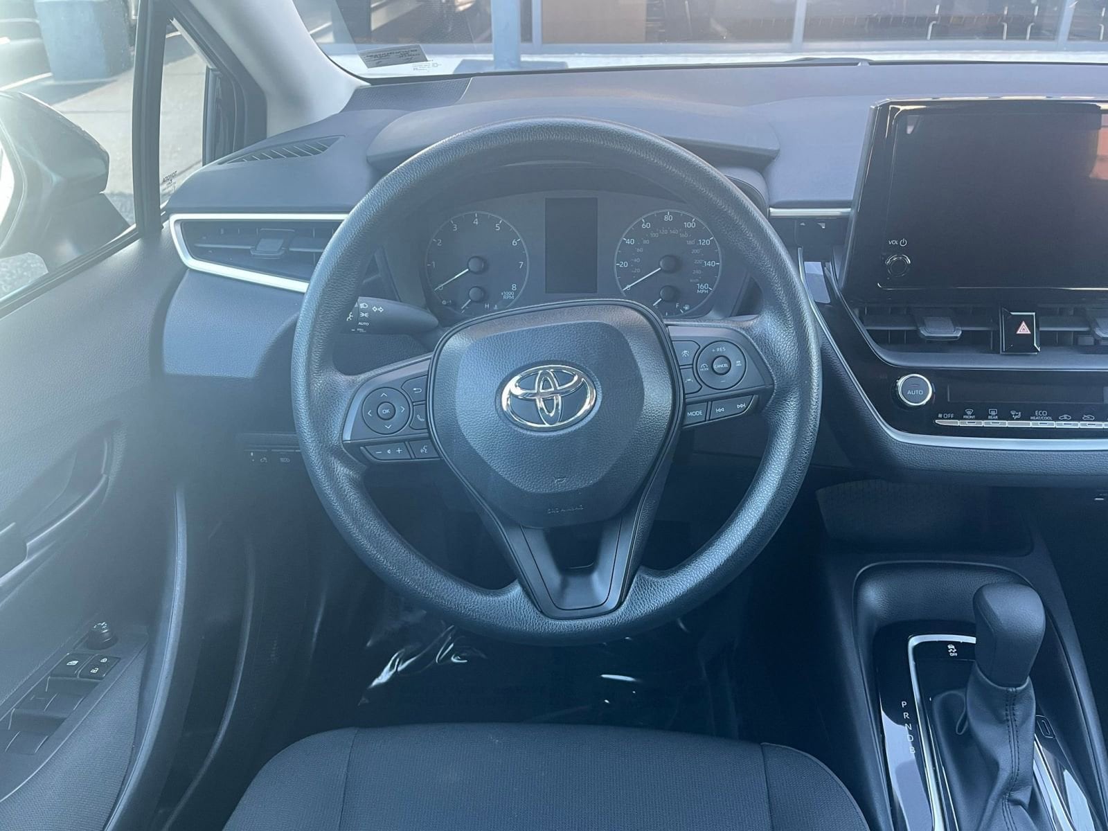 Thumbnail: 2025 Toyota Corolla - 33