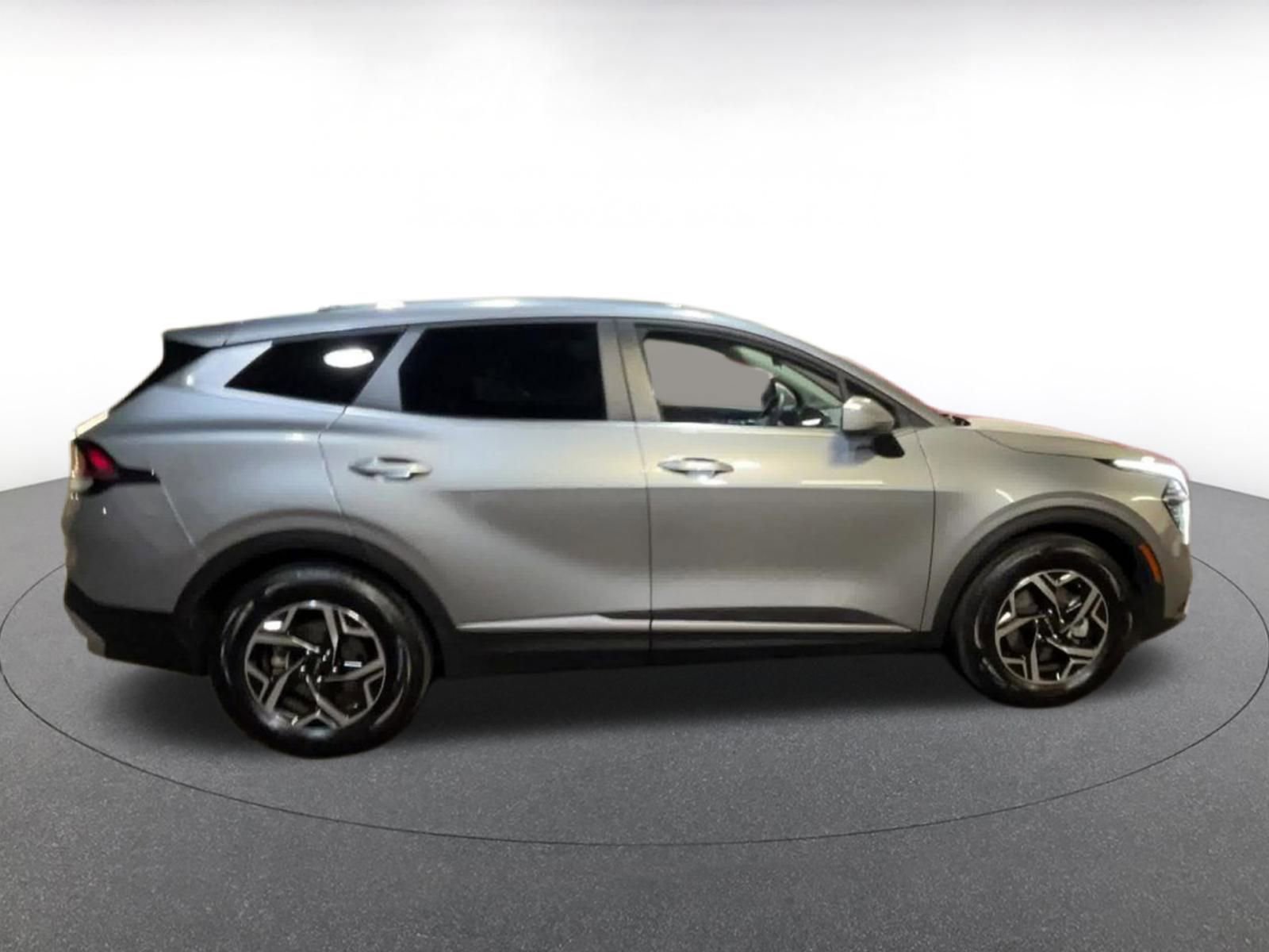 Thumbnail: 2025 Kia Sportage - 16