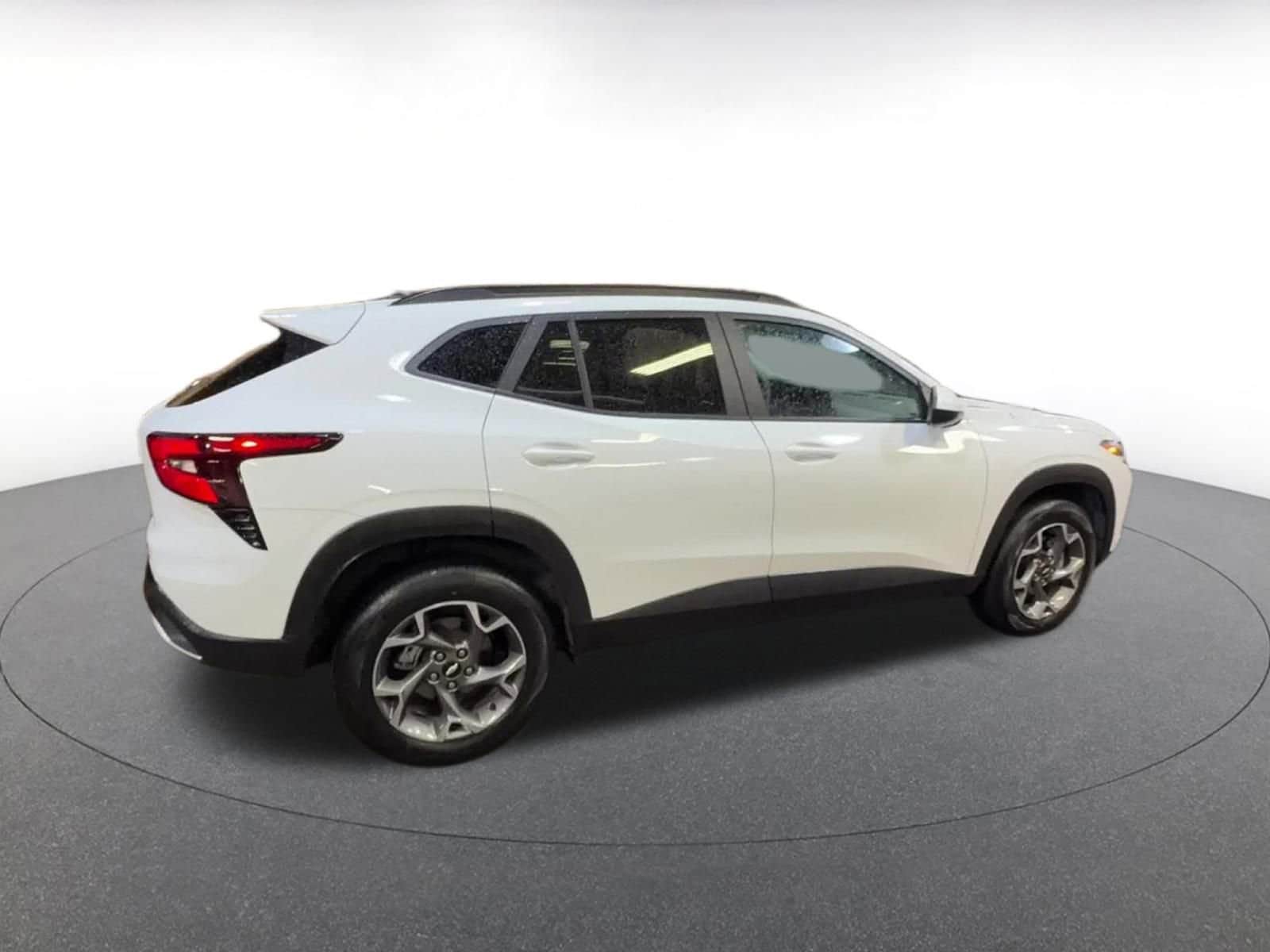 Thumbnail: 2025 Chevrolet Trax - 12