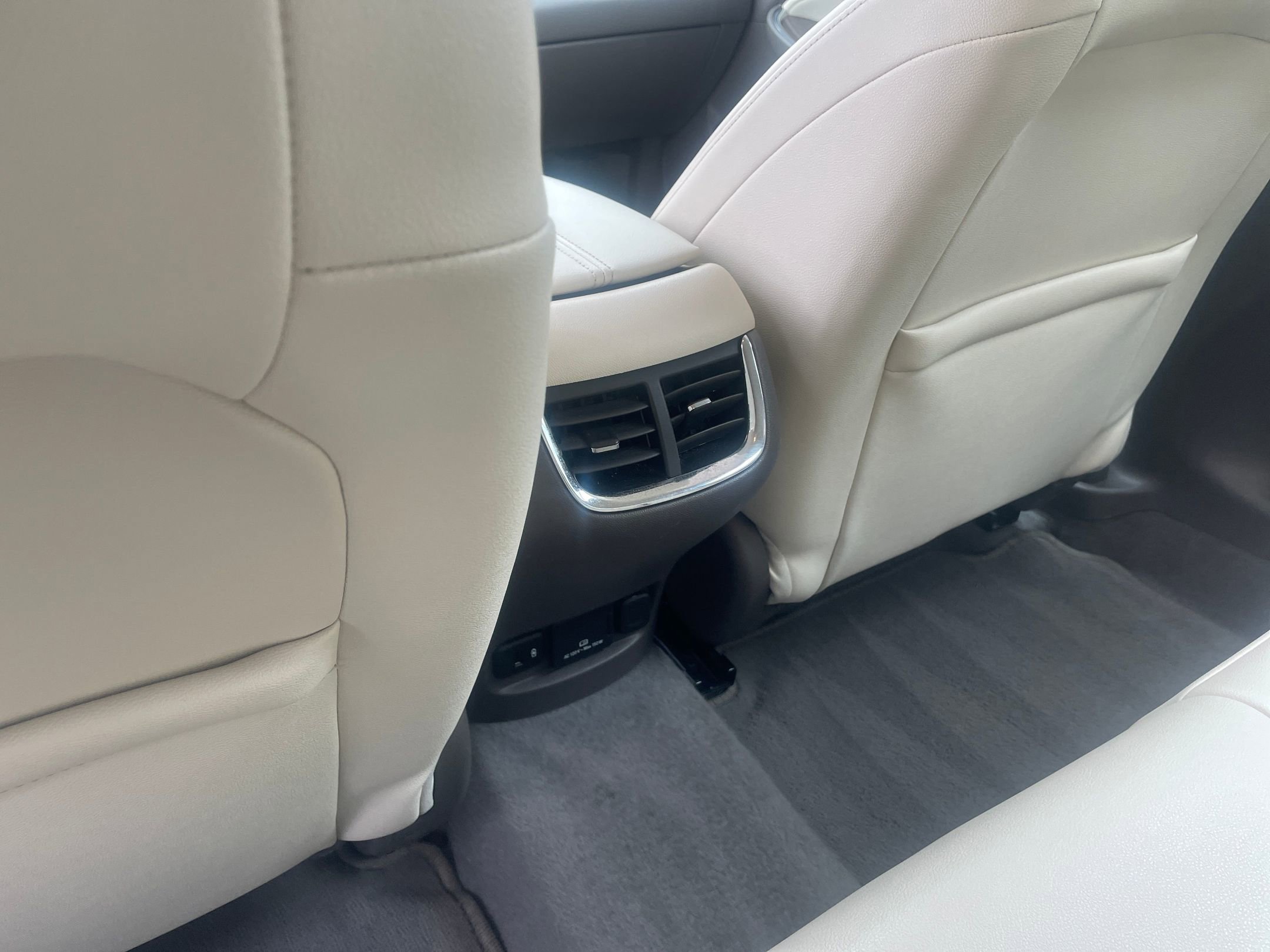 Thumbnail: 2024 Chevrolet Malibu - 24