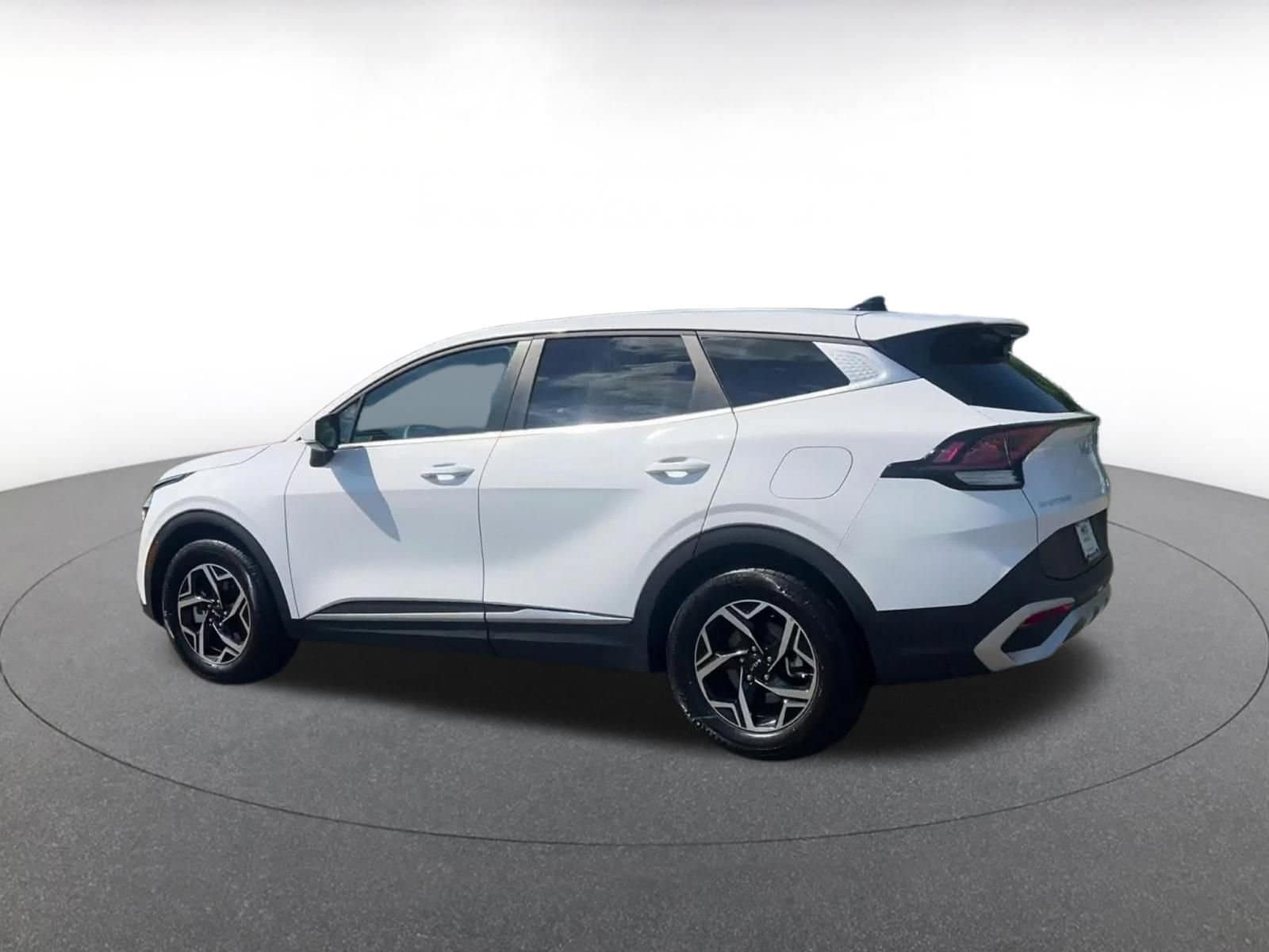 Thumbnail: 2025 Kia Sportage - 10