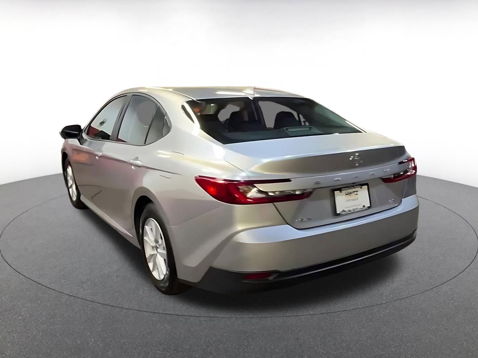 Thumbnail: 2025 Toyota Camry - 11