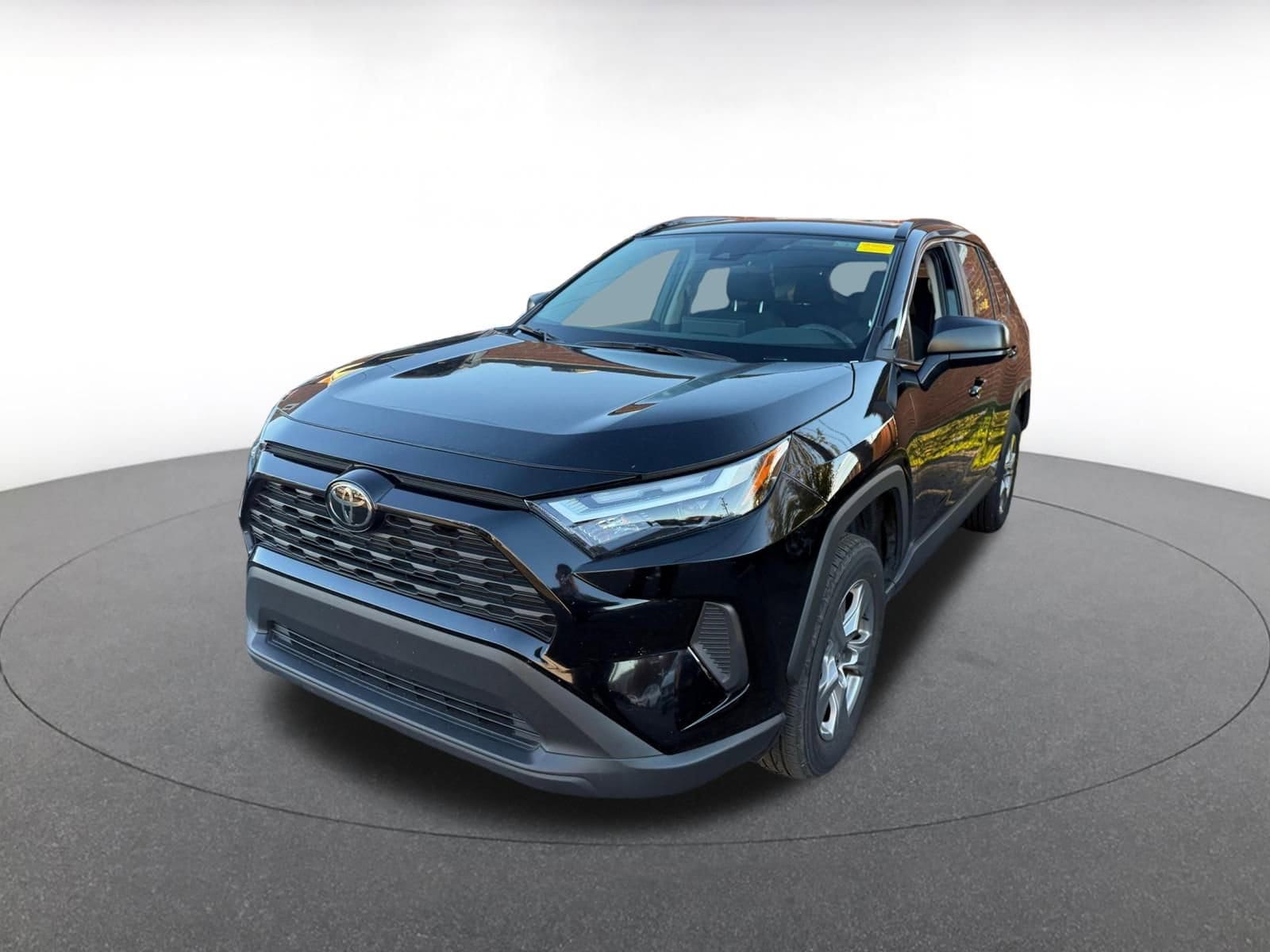Thumbnail: 2025 Toyota RAV4 - 3
