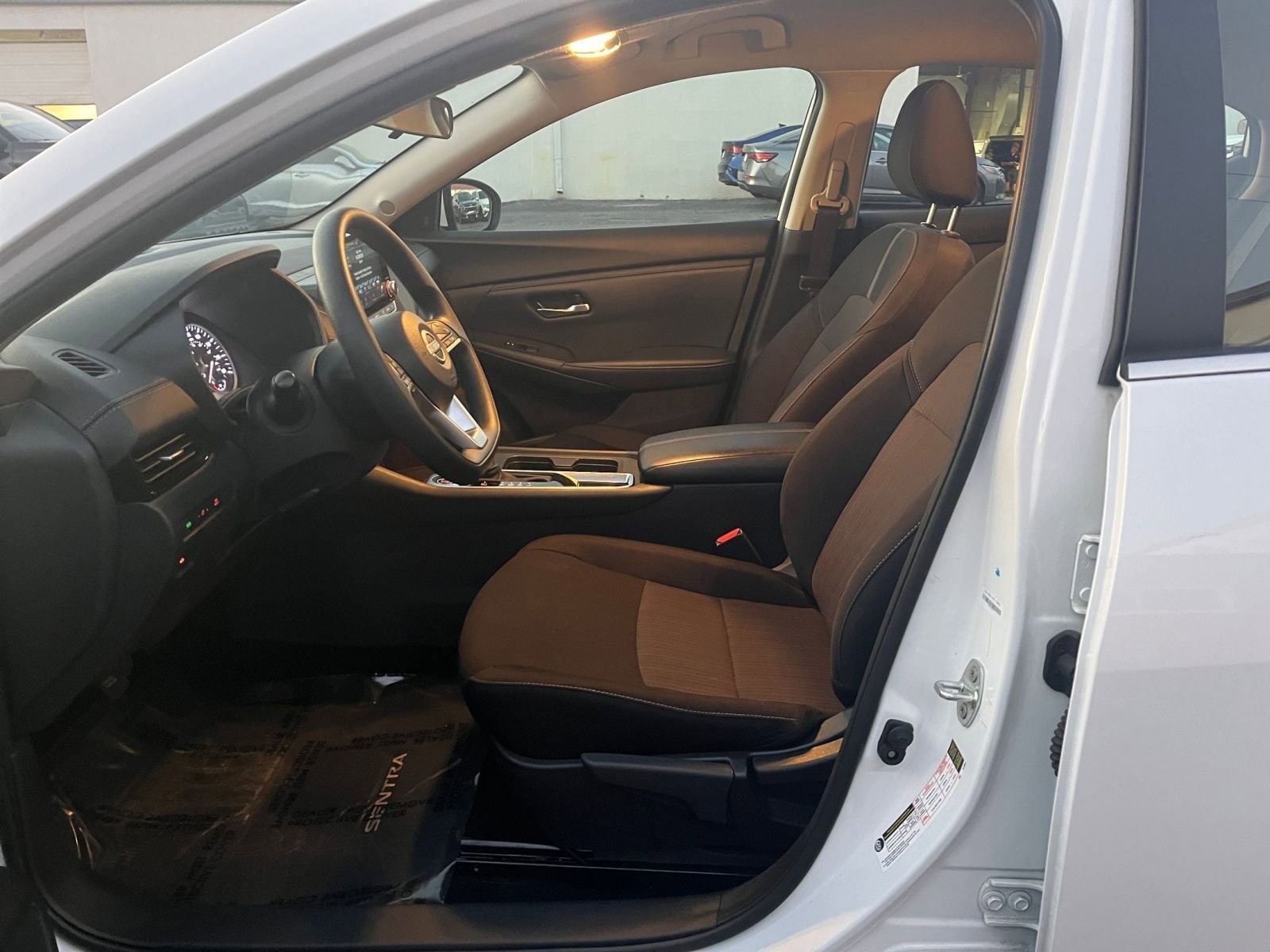 Thumbnail: 2024 Nissan Sentra - 25