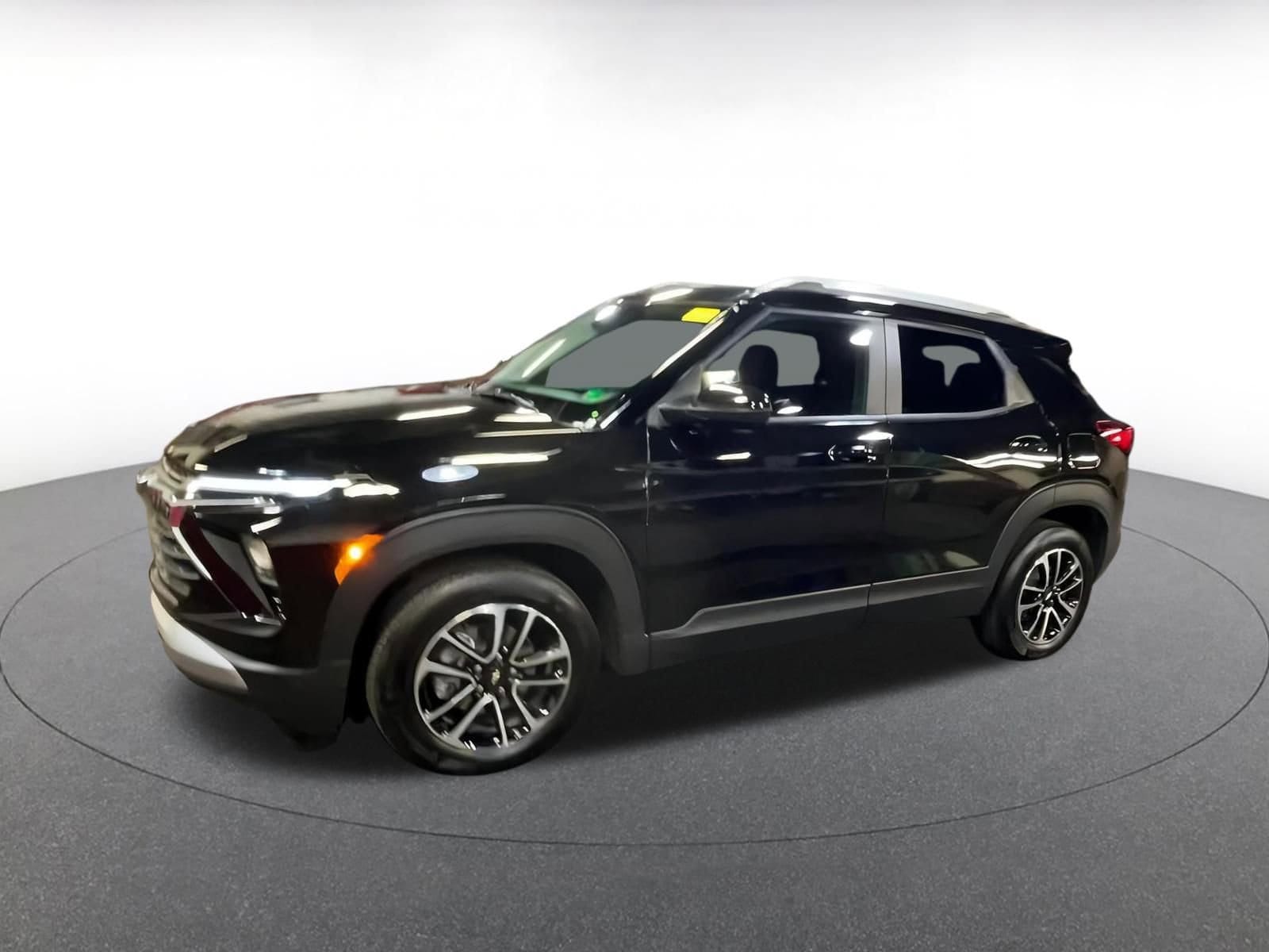 Thumbnail: 2025 Chevrolet TrailBlazer - 8