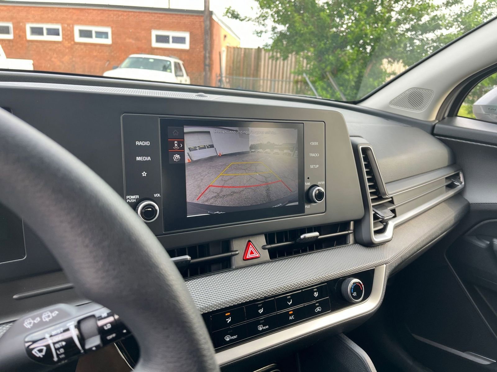 2024 Kia Sportage LX 28