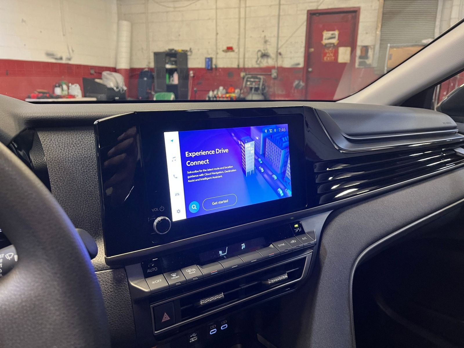 Thumbnail: 2025 Toyota Camry - 21