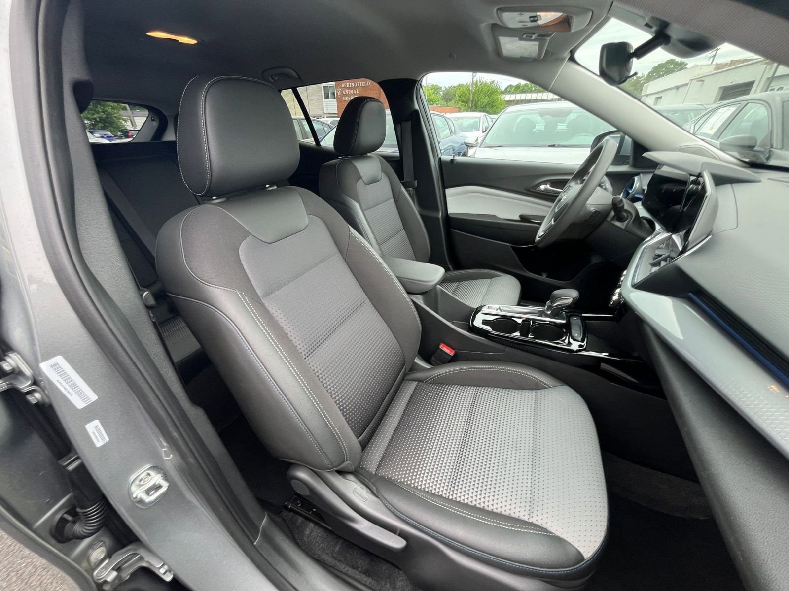 Thumbnail: 2025 Chevrolet Trax - 34