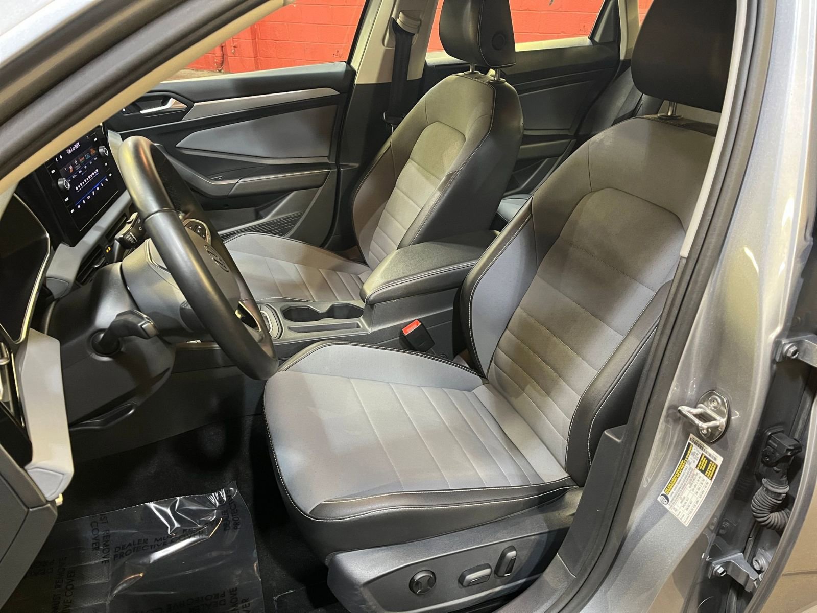 Thumbnail: 2025 Volkswagen Jetta - 35