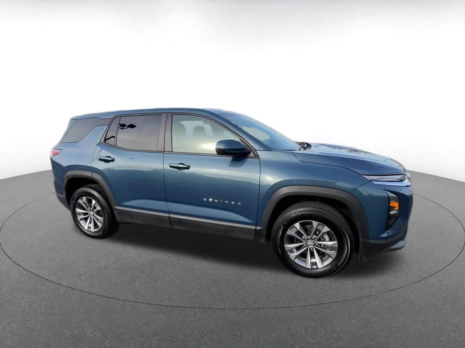 Thumbnail: 2025 Chevrolet Equinox - 2