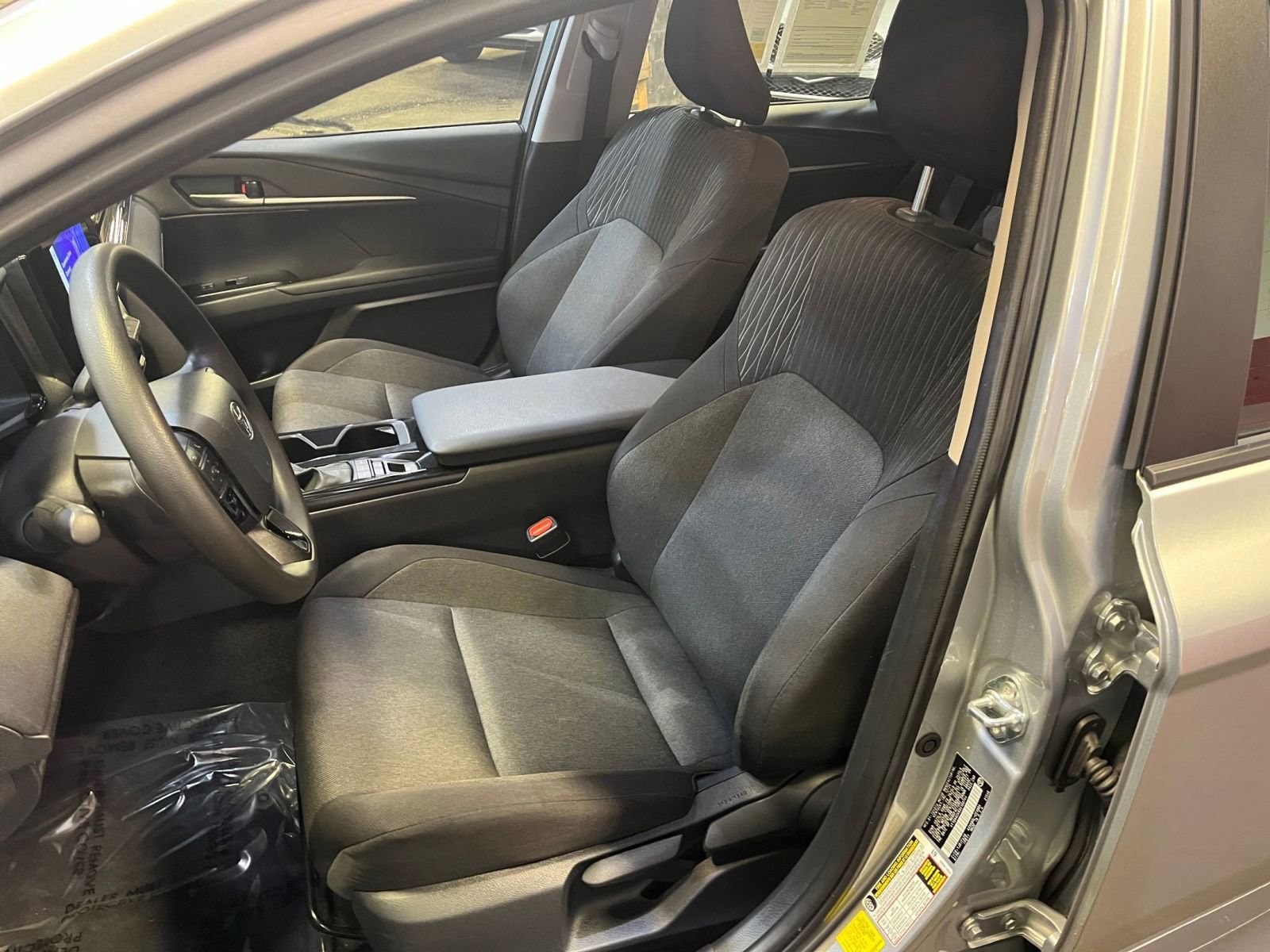 Thumbnail: 2025 Toyota Camry - 35