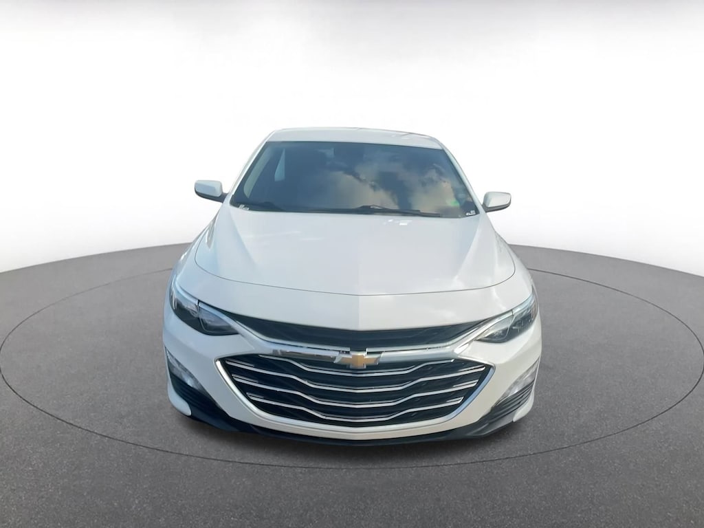 2023 Chevrolet Malibu 1LT photo 3