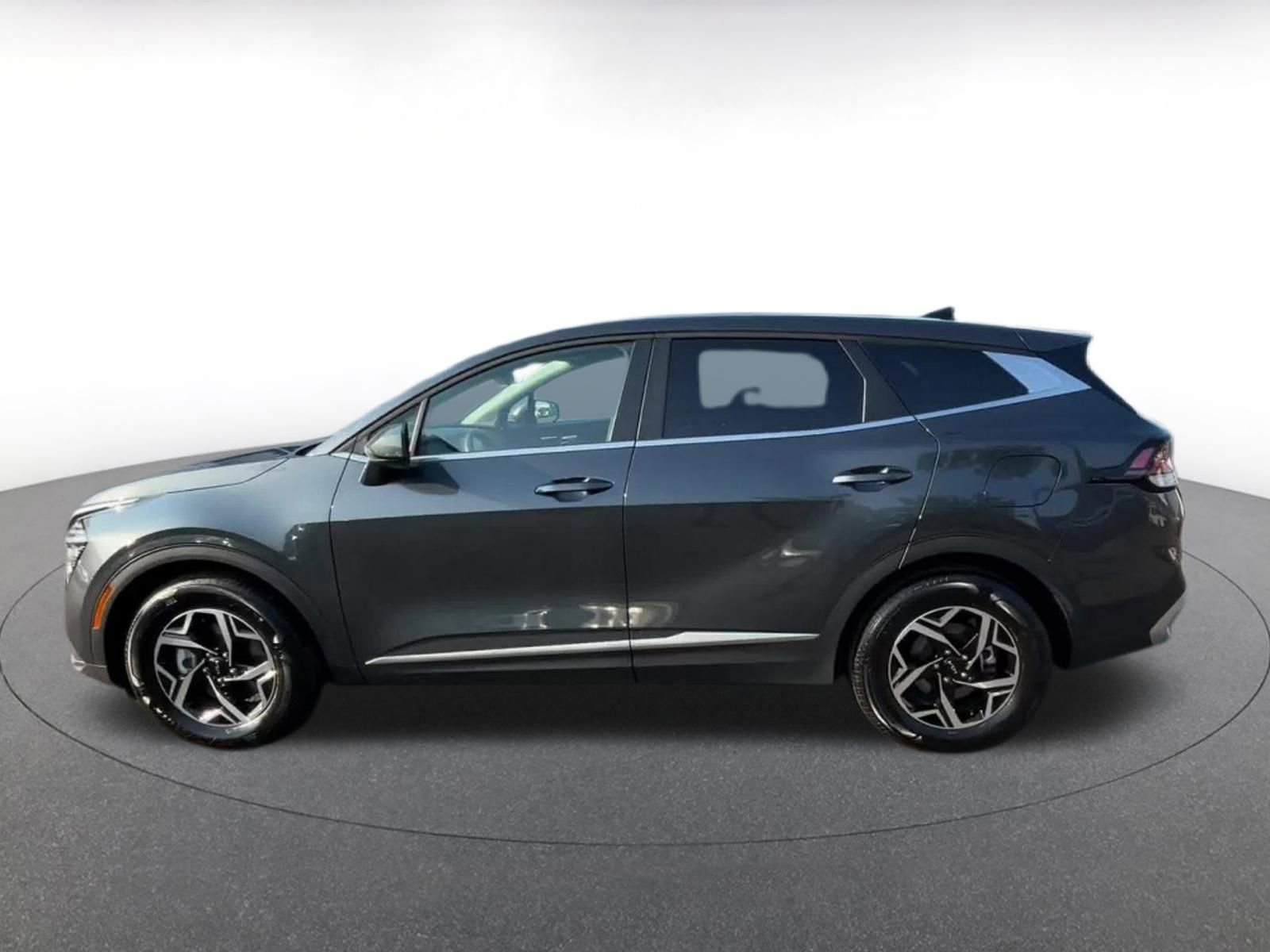 Thumbnail: 2024 Kia Sportage - 8
