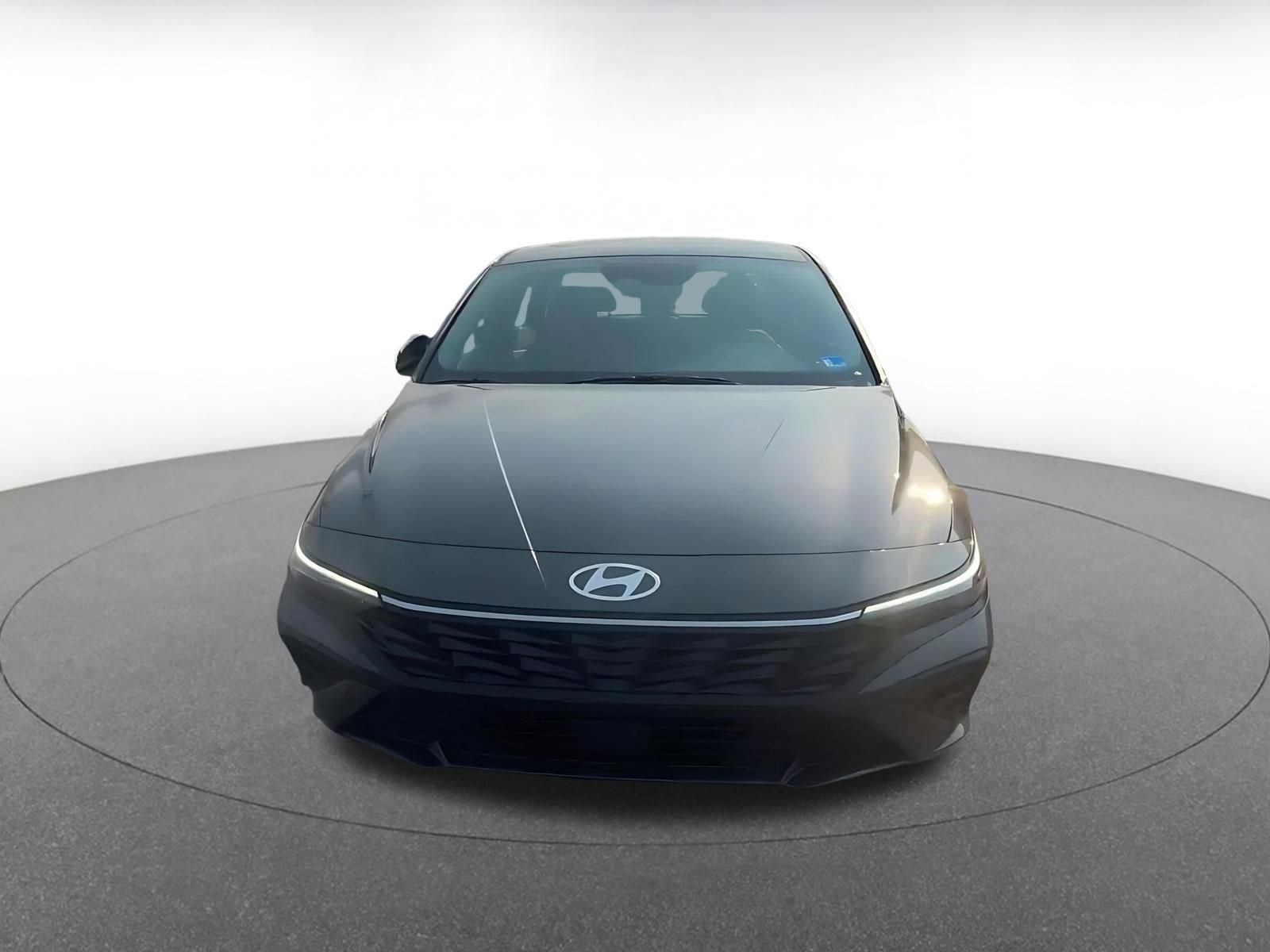 Thumbnail: 2025 Hyundai Elantra - 3