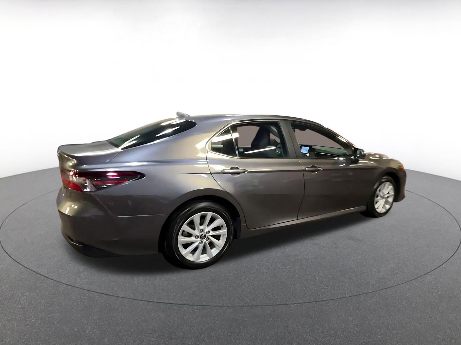 Thumbnail: 2024 Toyota Camry - 15