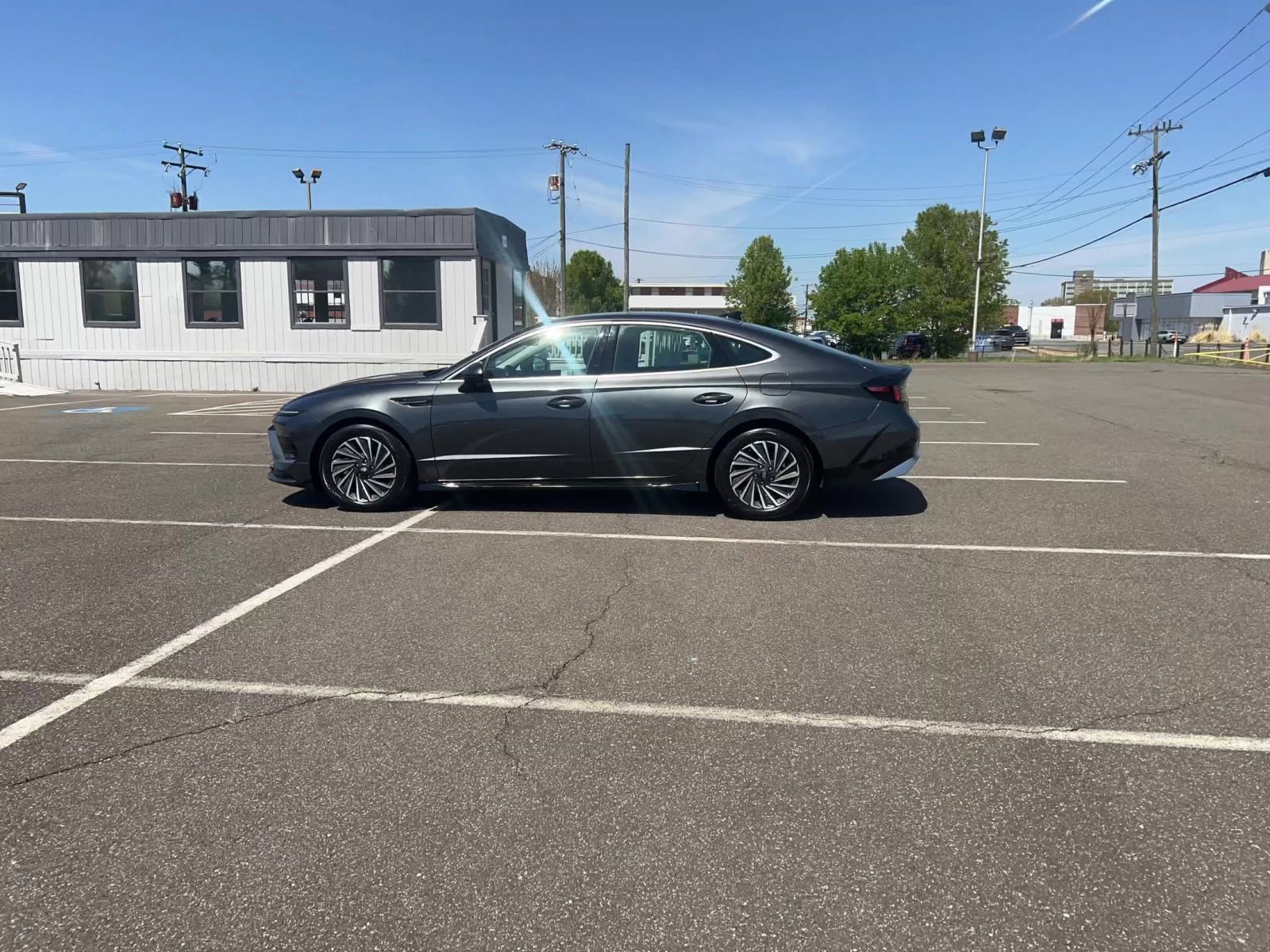 Thumbnail: 2025 Hyundai Sonata - 16