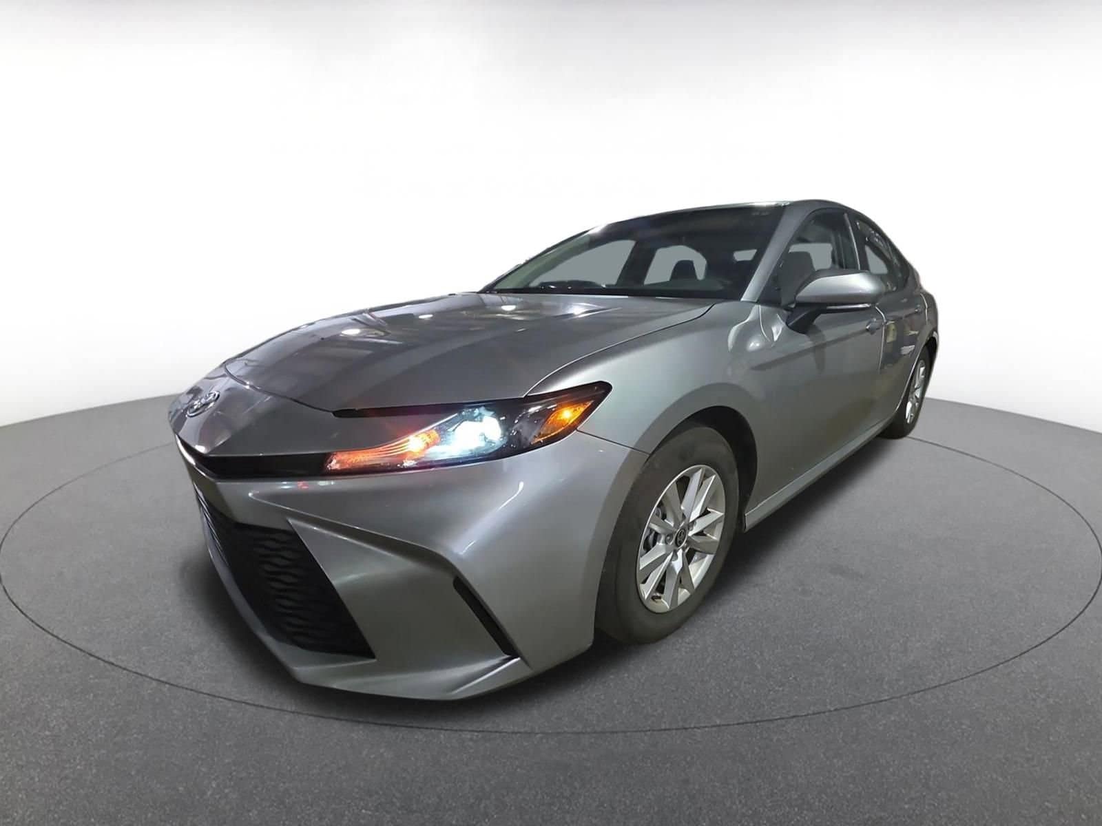 Thumbnail: 2025 Toyota Camry - 3