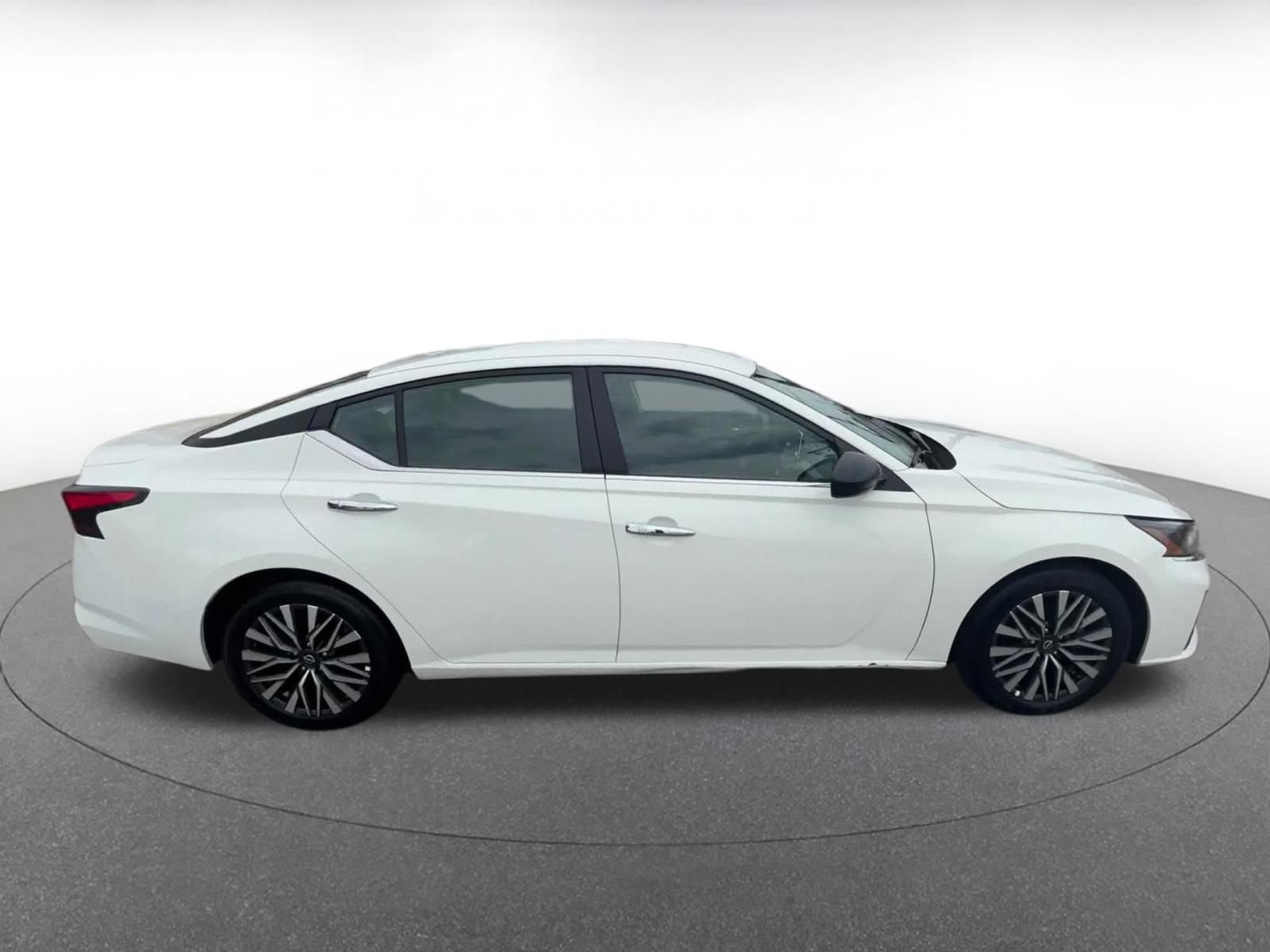 Thumbnail: 2025 Nissan Altima - 16