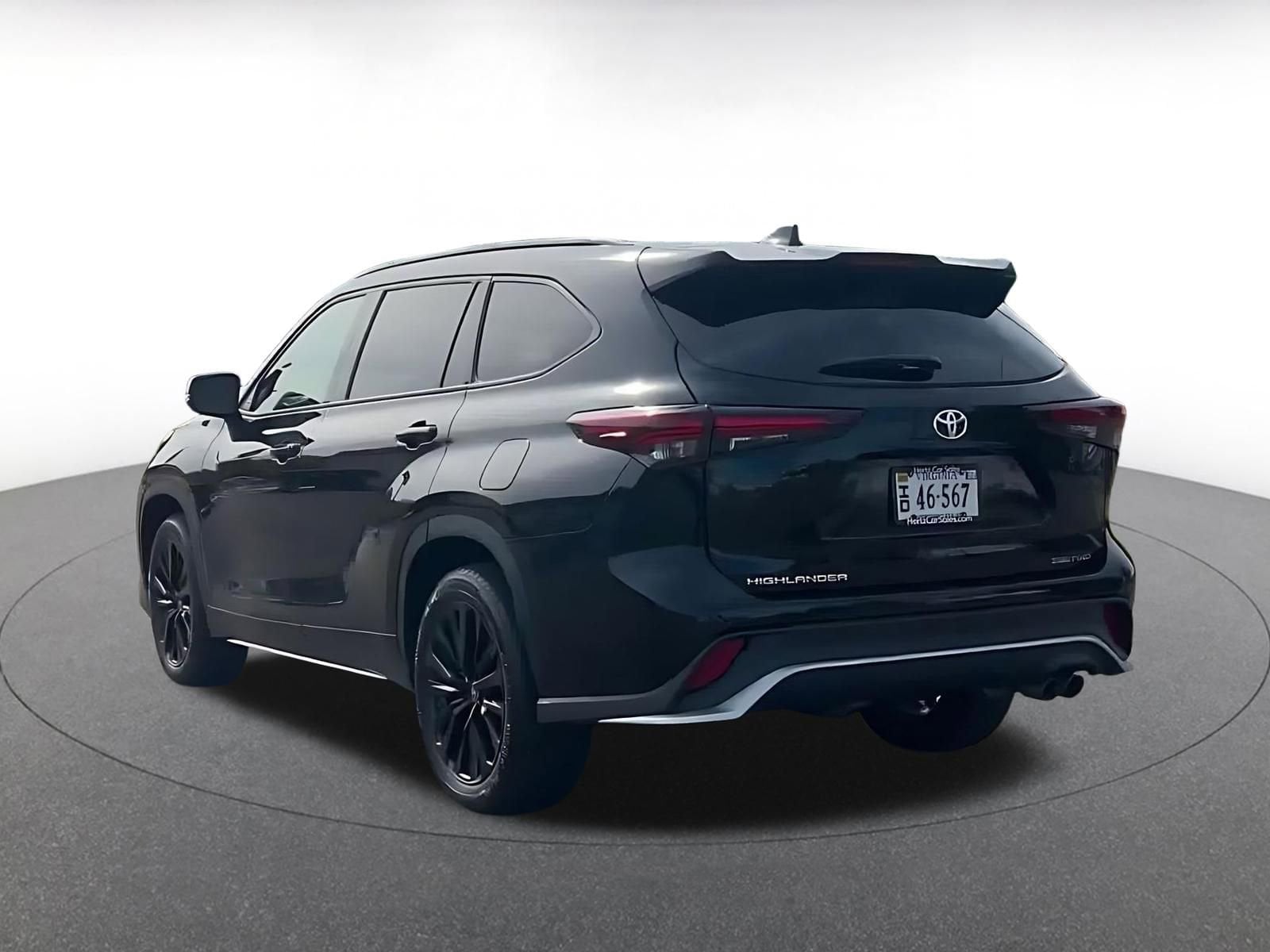 Thumbnail: 2025 Toyota Highlander - 11