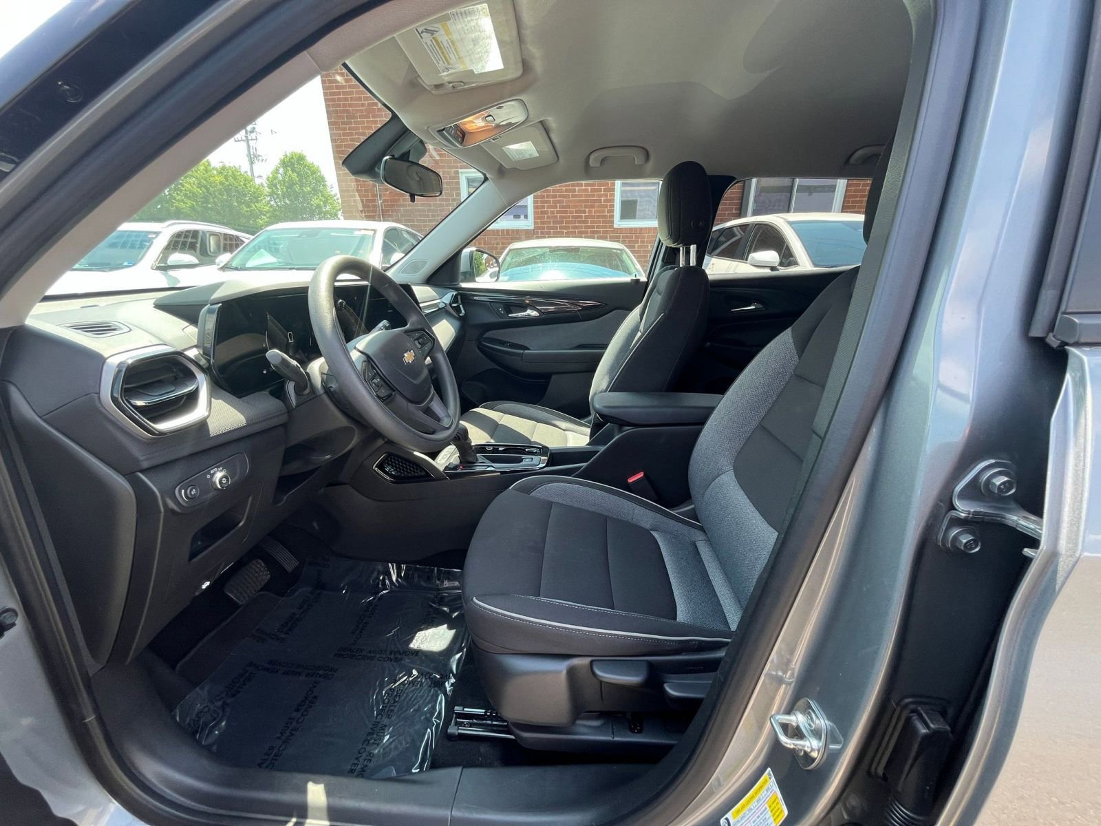 Thumbnail: 2025 Chevrolet TrailBlazer - 24