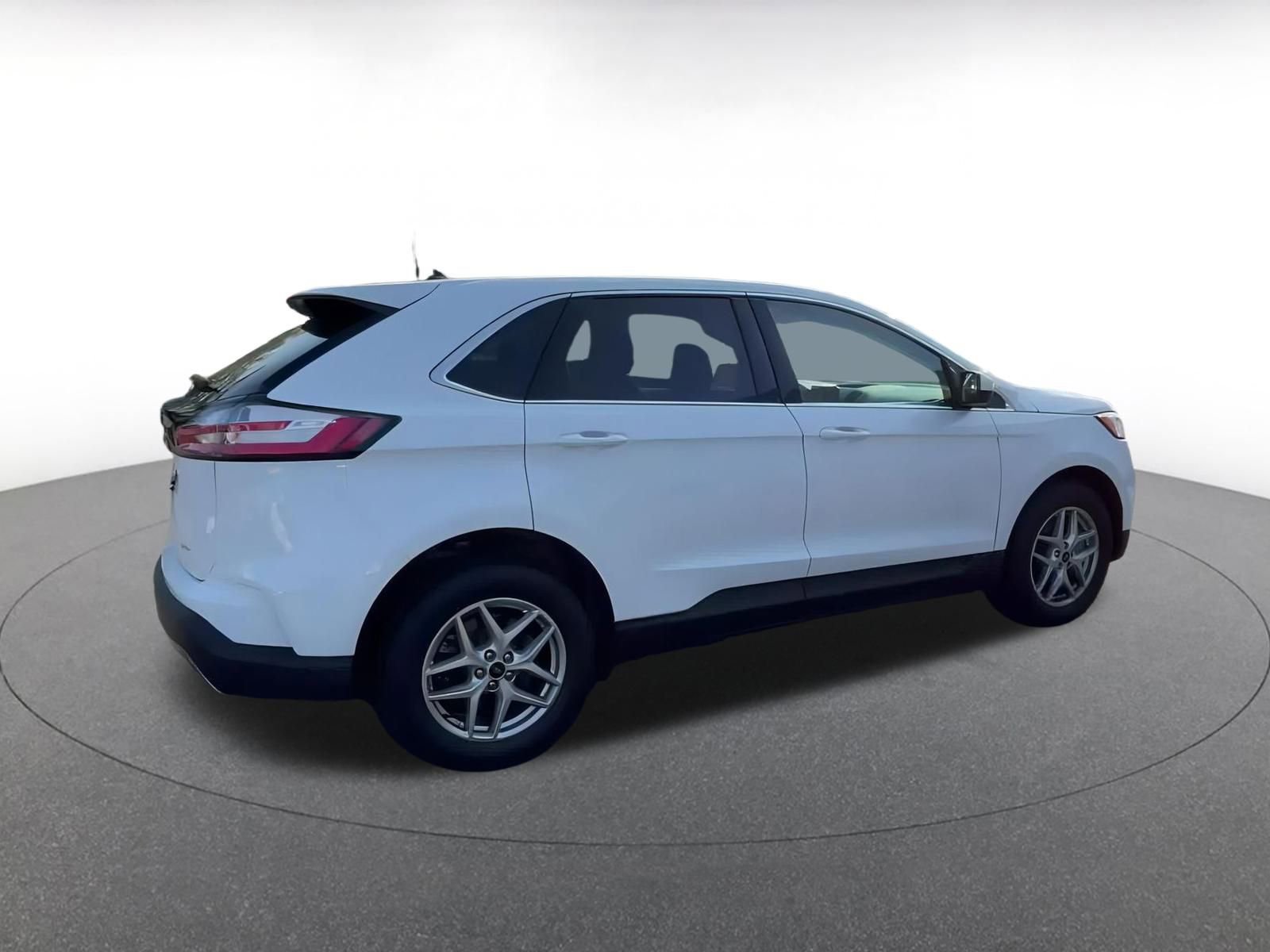 Thumbnail: 2024 Ford Edge - 15