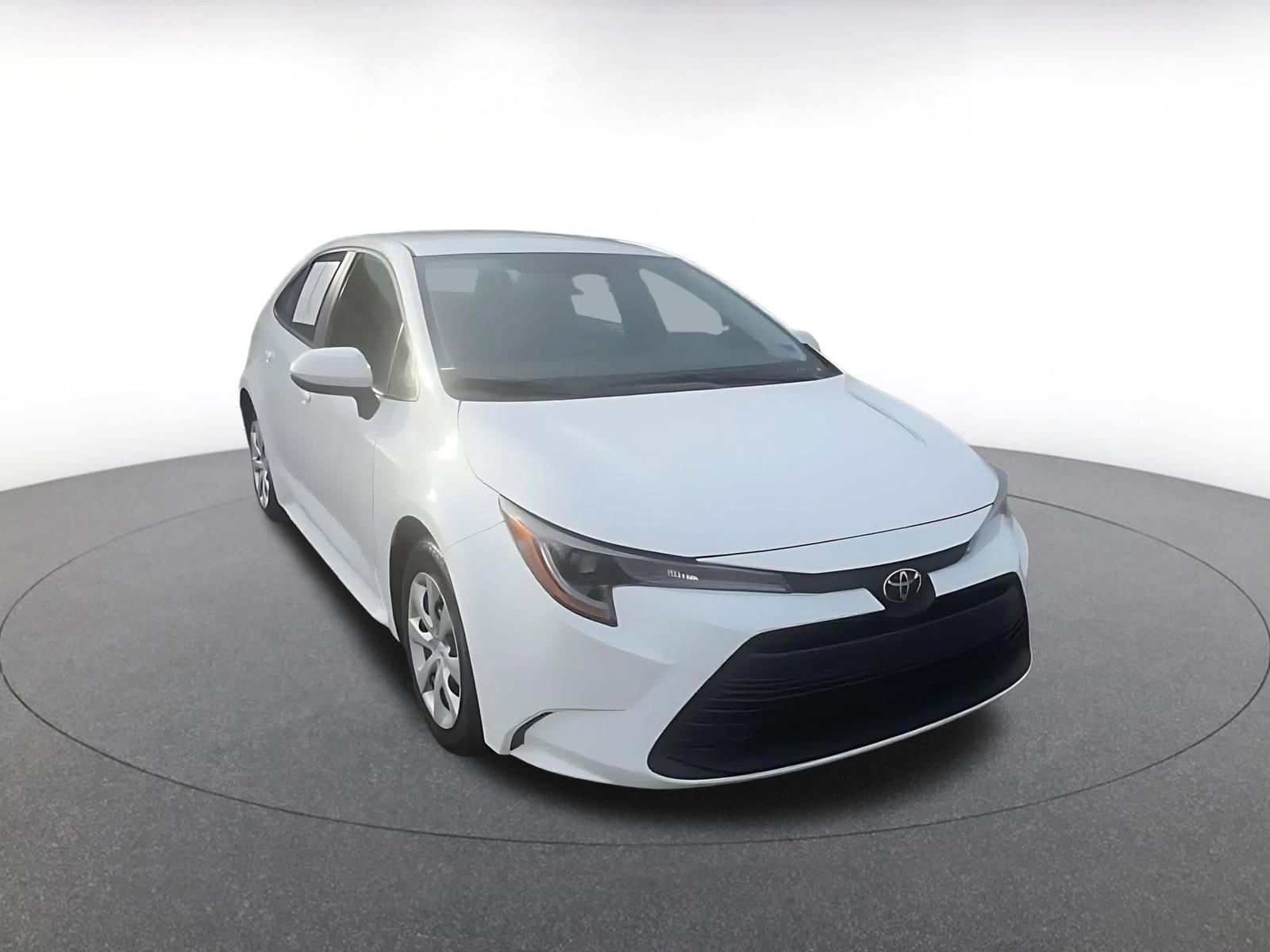 Thumbnail: 2025 Toyota Corolla - 3