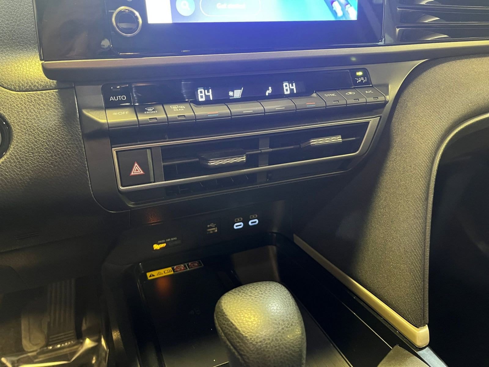 Thumbnail: 2025 Toyota Camry - 18