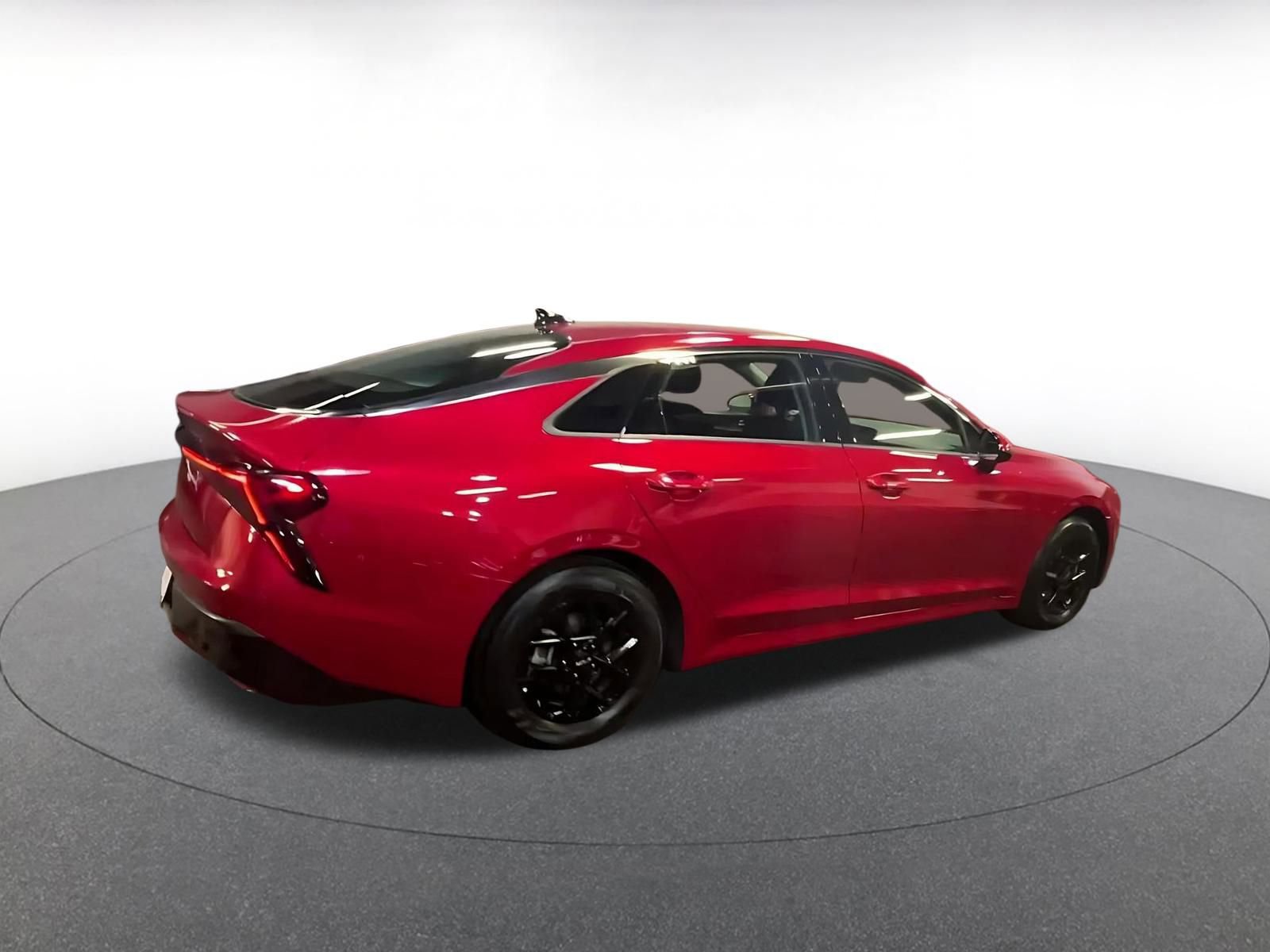 Thumbnail: 2025 Kia K5 - 15