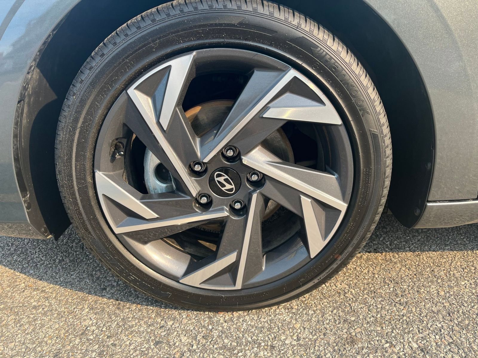 Thumbnail: 2025 Hyundai Elantra - 32