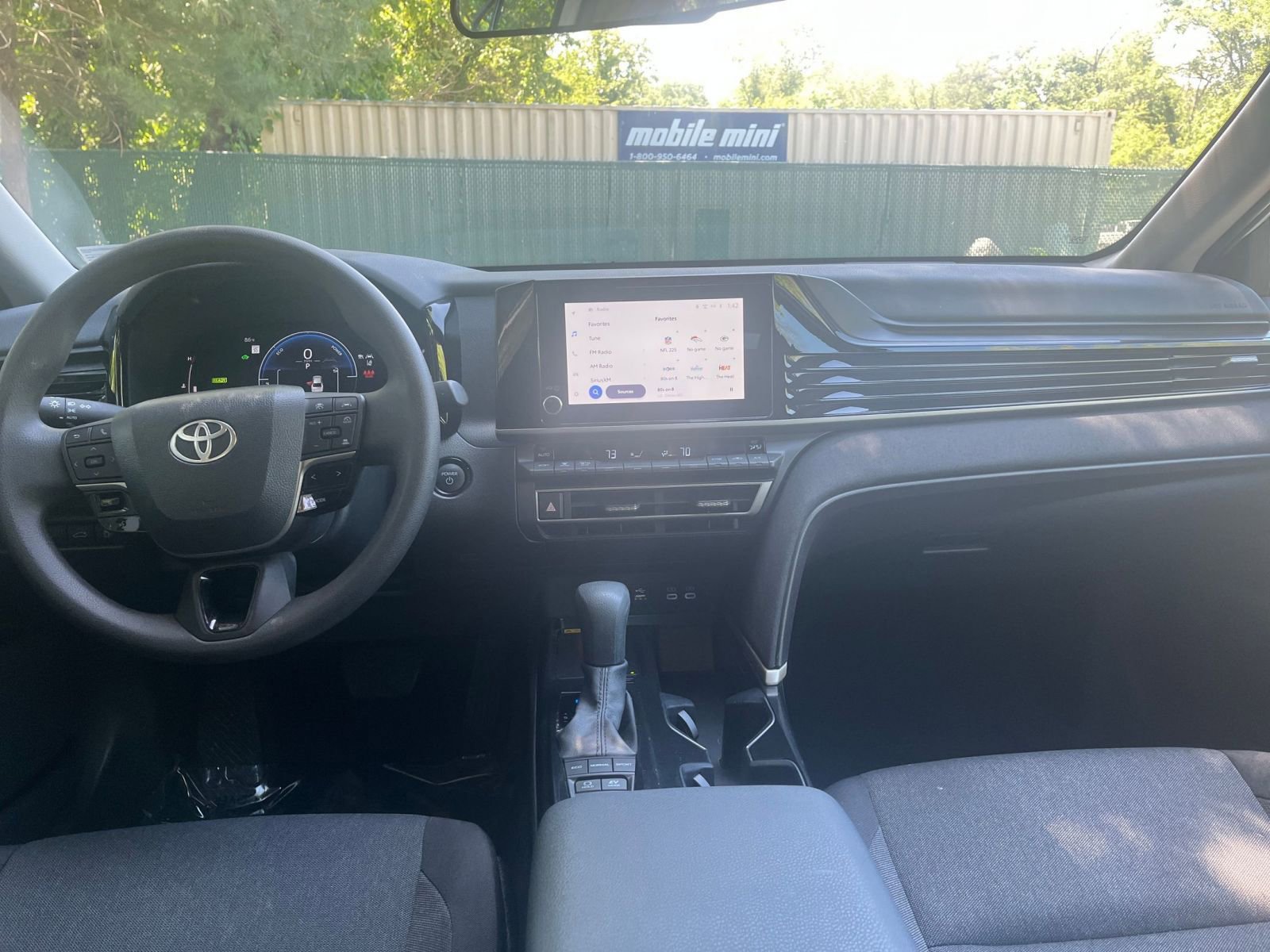 Thumbnail: 2025 Toyota Camry - 32