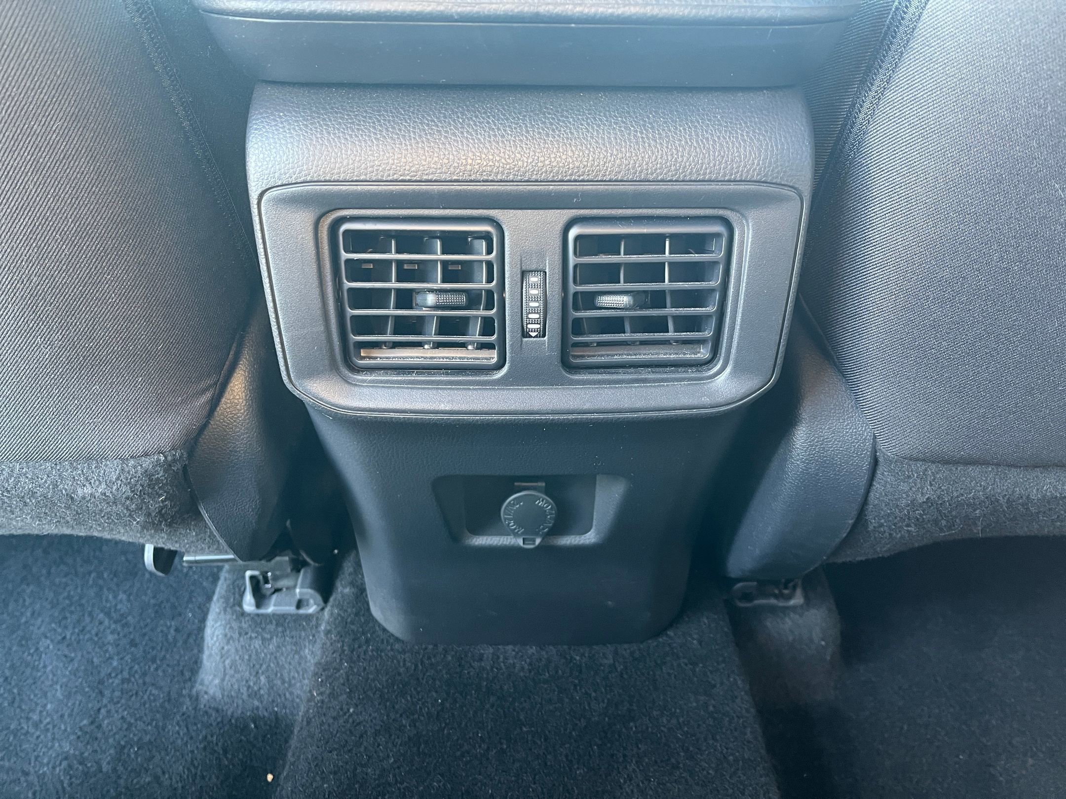 Thumbnail: 2025 Toyota RAV4 - 23