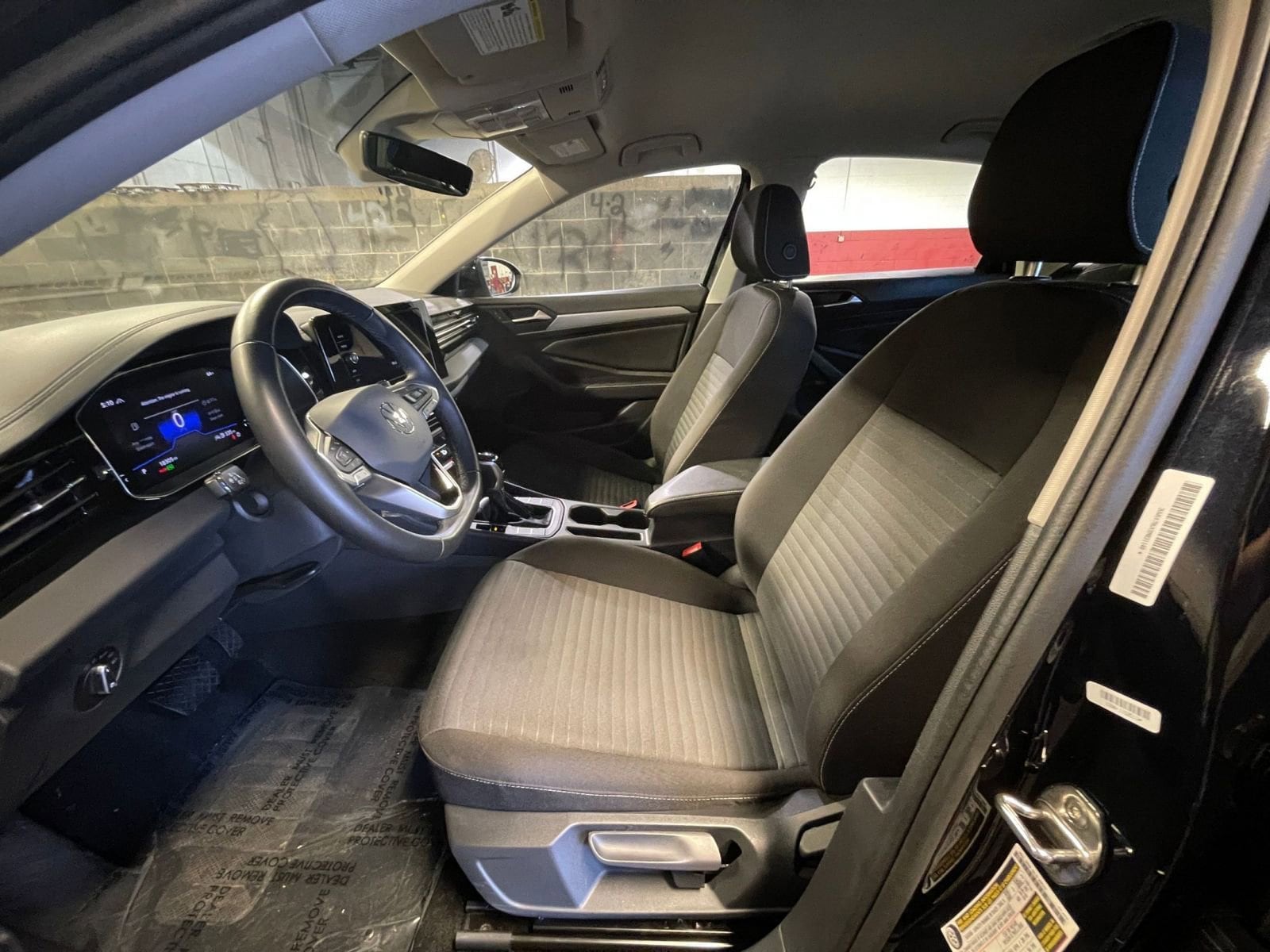 Thumbnail: 2025 Volkswagen Jetta - 24