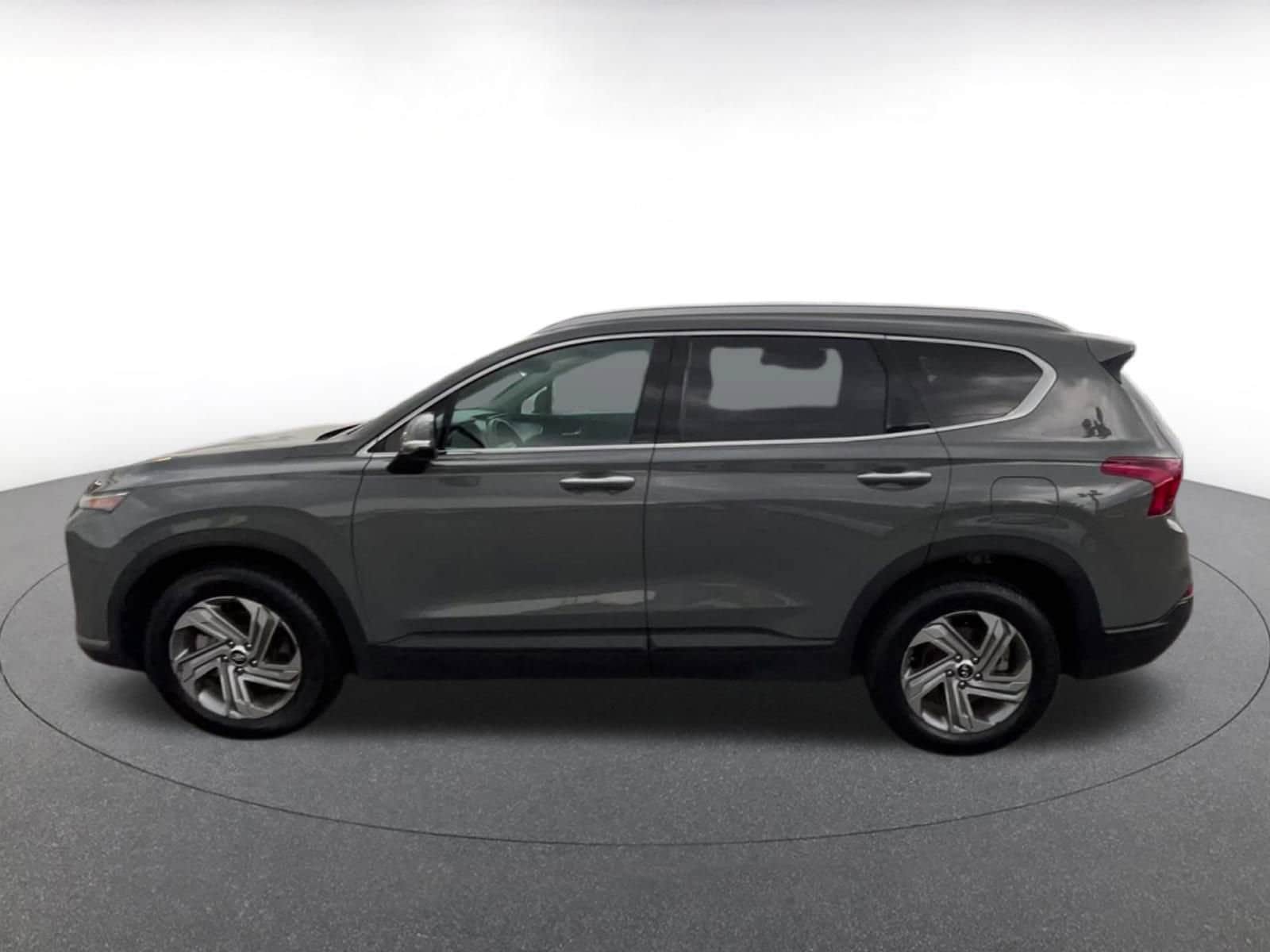Thumbnail: 2023 Hyundai Santa Fe - 9