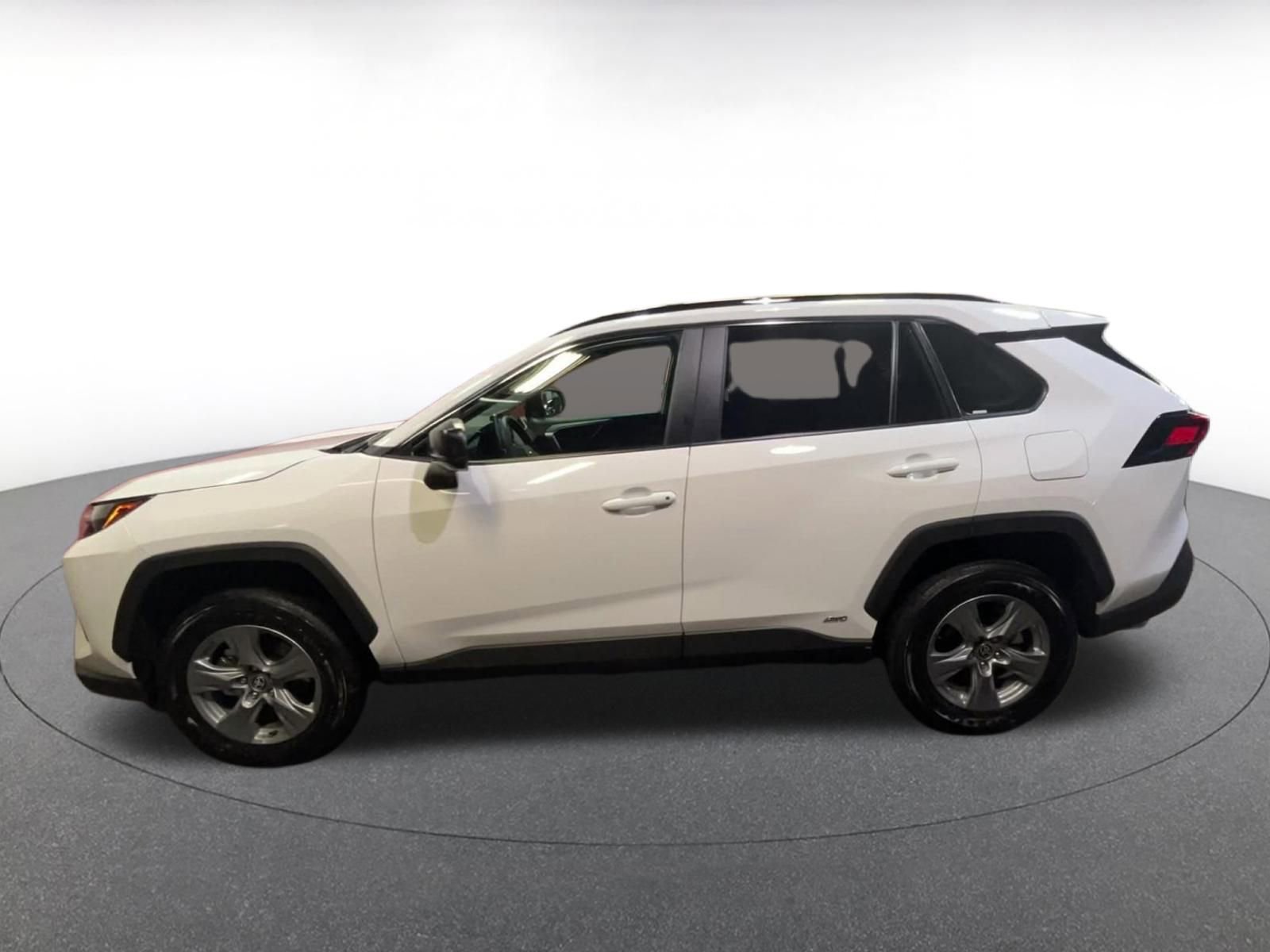 Thumbnail: 2025 Toyota RAV4 - 9