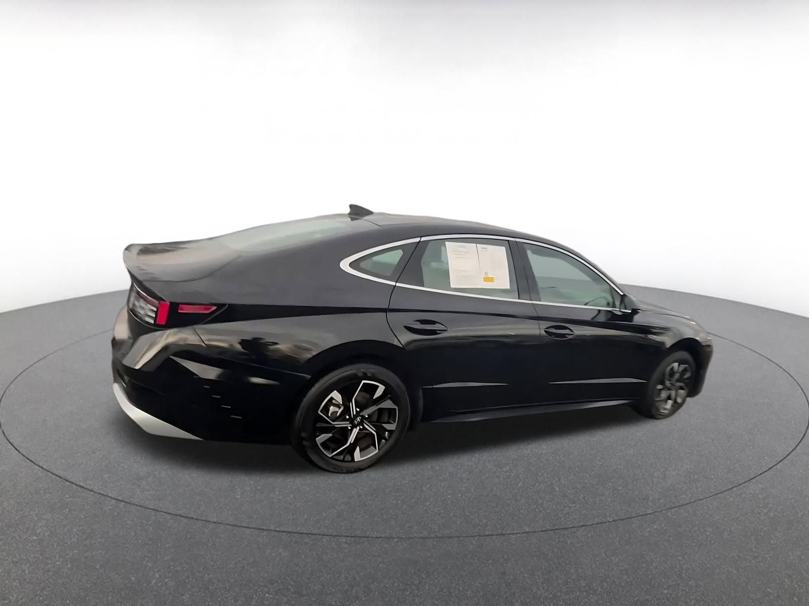 Thumbnail: 2025 Hyundai Sonata - 15