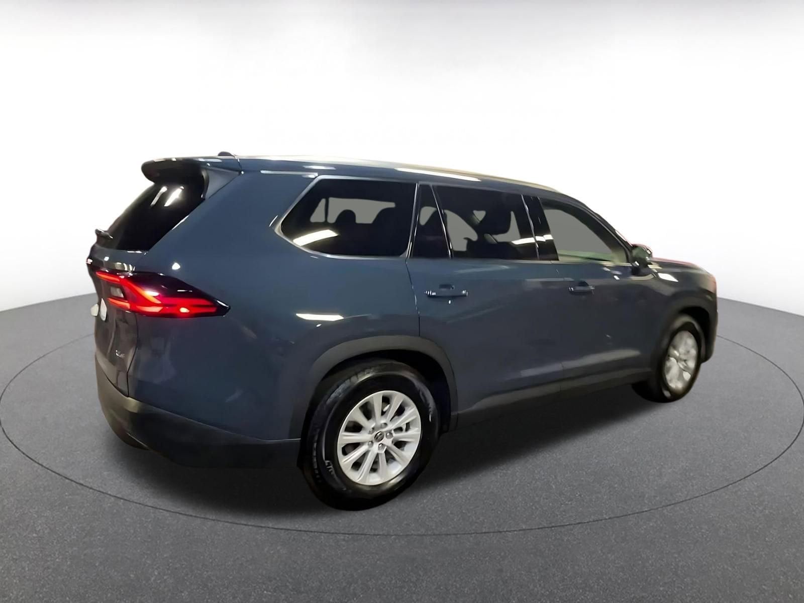 Thumbnail: 2025 Toyota Grand Highlander - 14