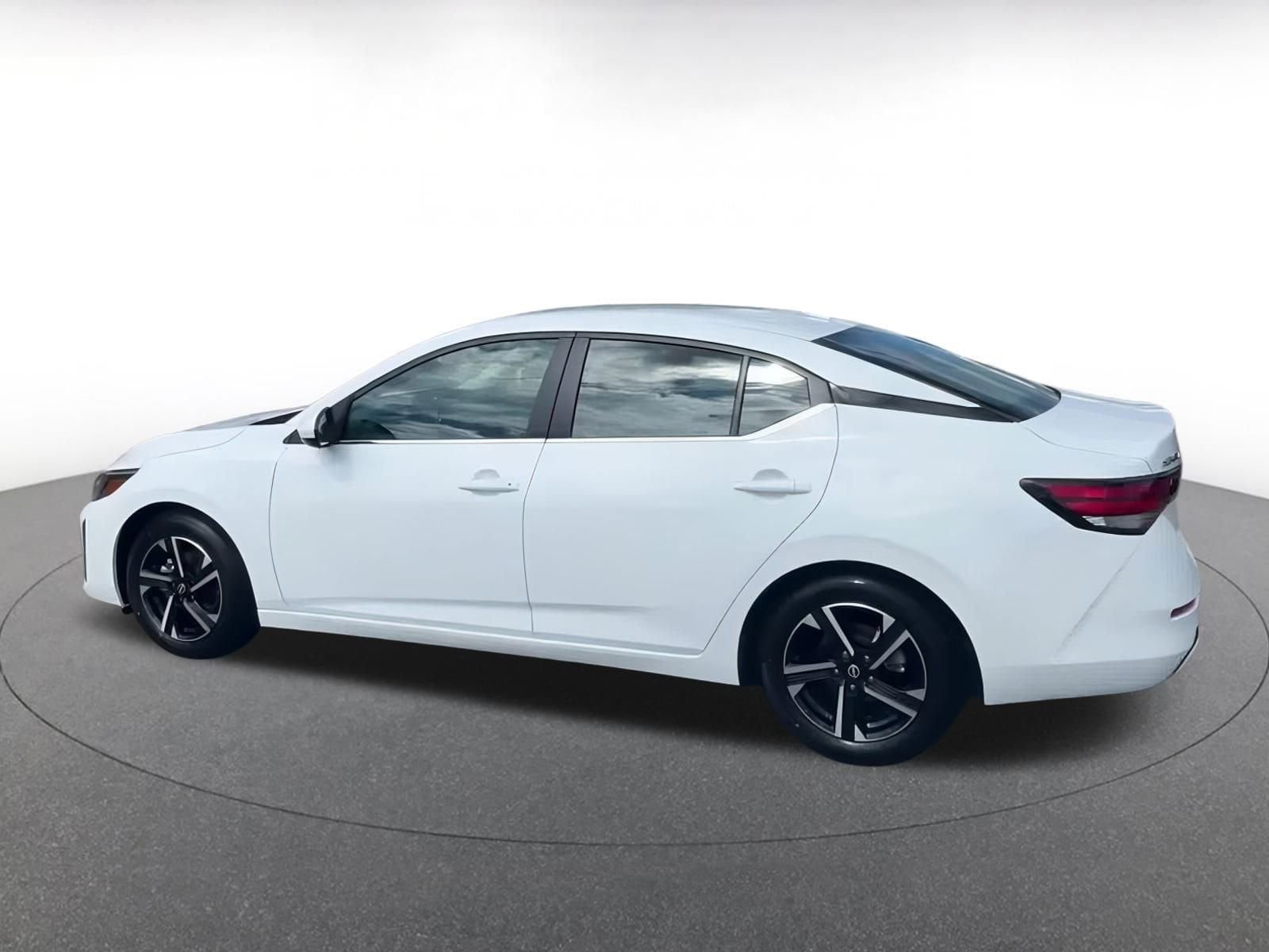 Thumbnail: 2024 Nissan Sentra - 9