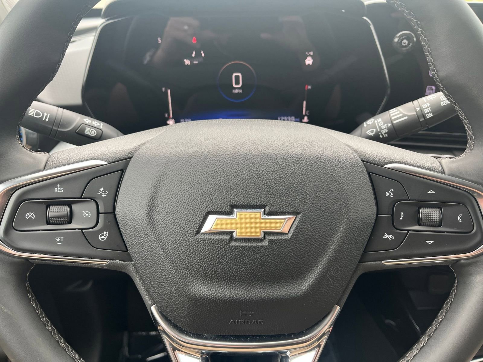 Thumbnail: 2025 Chevrolet Trax - 25