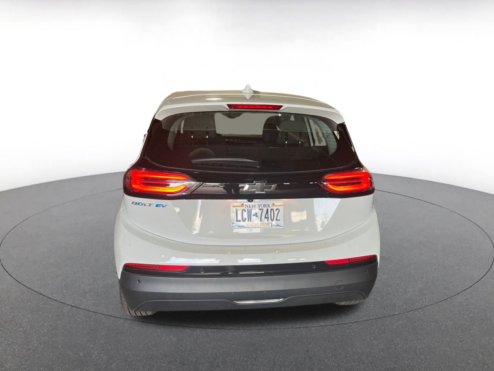 Thumbnail: 2023 Chevrolet Bolt EV - 6