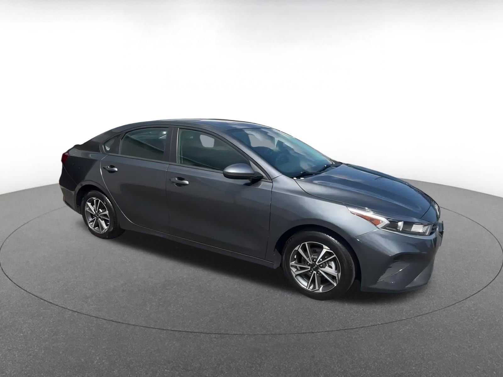 Thumbnail: 2024 Kia Forte - 2