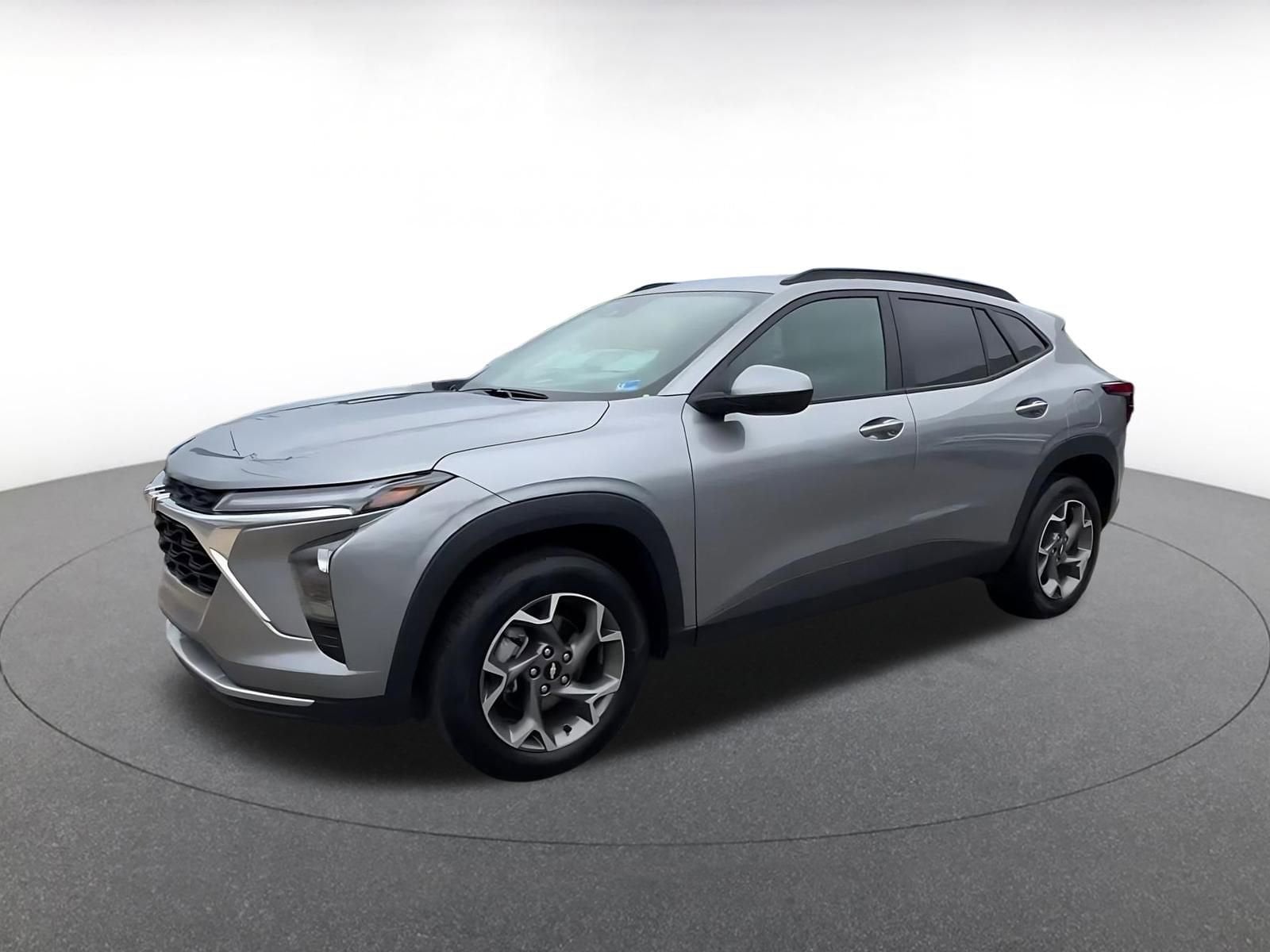 Thumbnail: 2025 Chevrolet Trax - 8