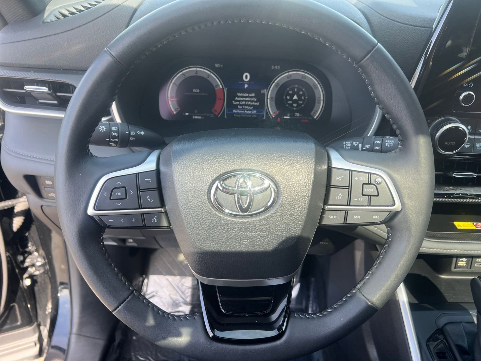 Thumbnail: 2025 Toyota Highlander - 29
