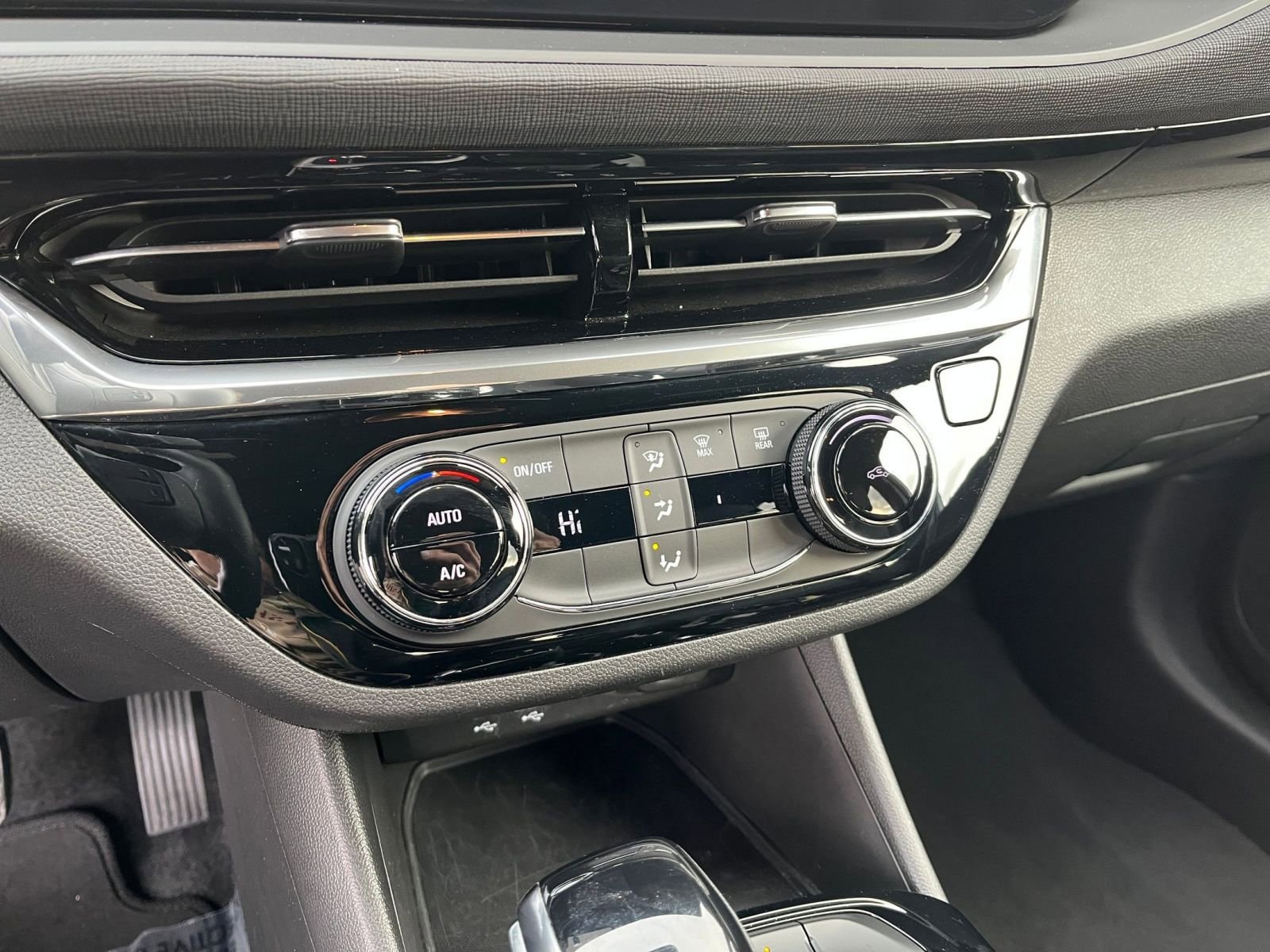 Thumbnail: 2025 Buick Envista - 18