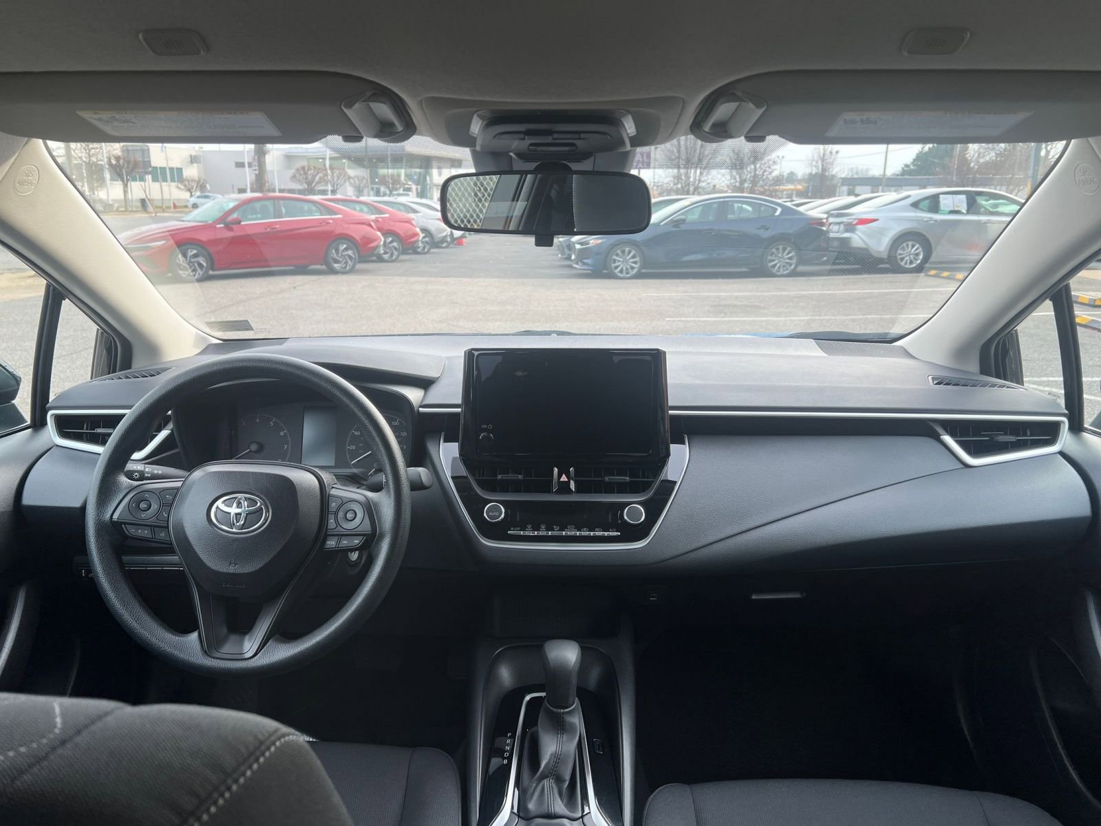 Thumbnail: 2025 Toyota Corolla - 32