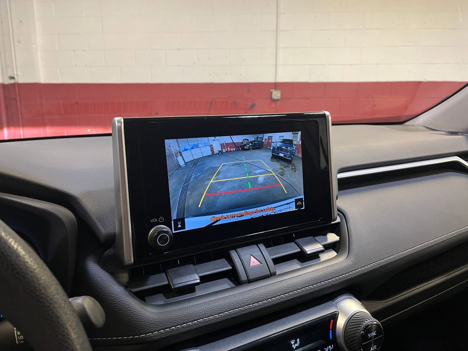 Thumbnail: 2025 Toyota RAV4 - 18