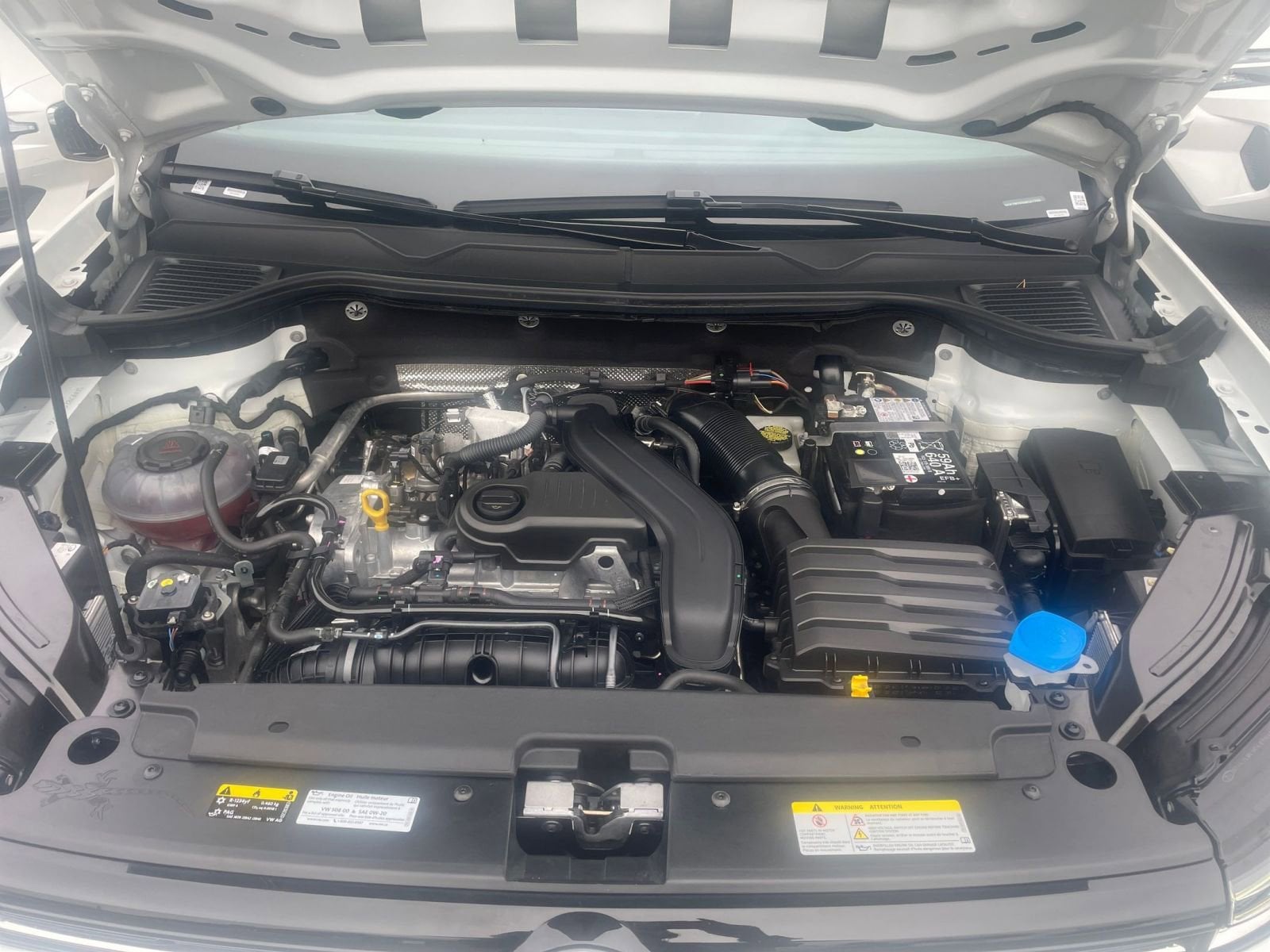 Thumbnail: 2025 Volkswagen Taos - 32