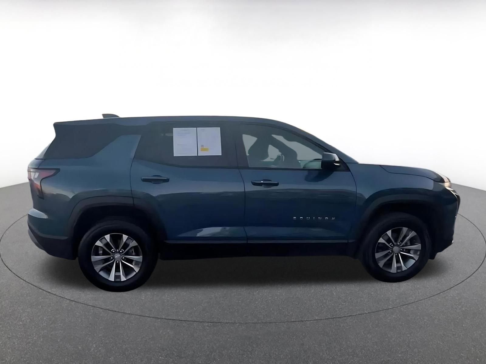 Thumbnail: 2025 Chevrolet Equinox - 15