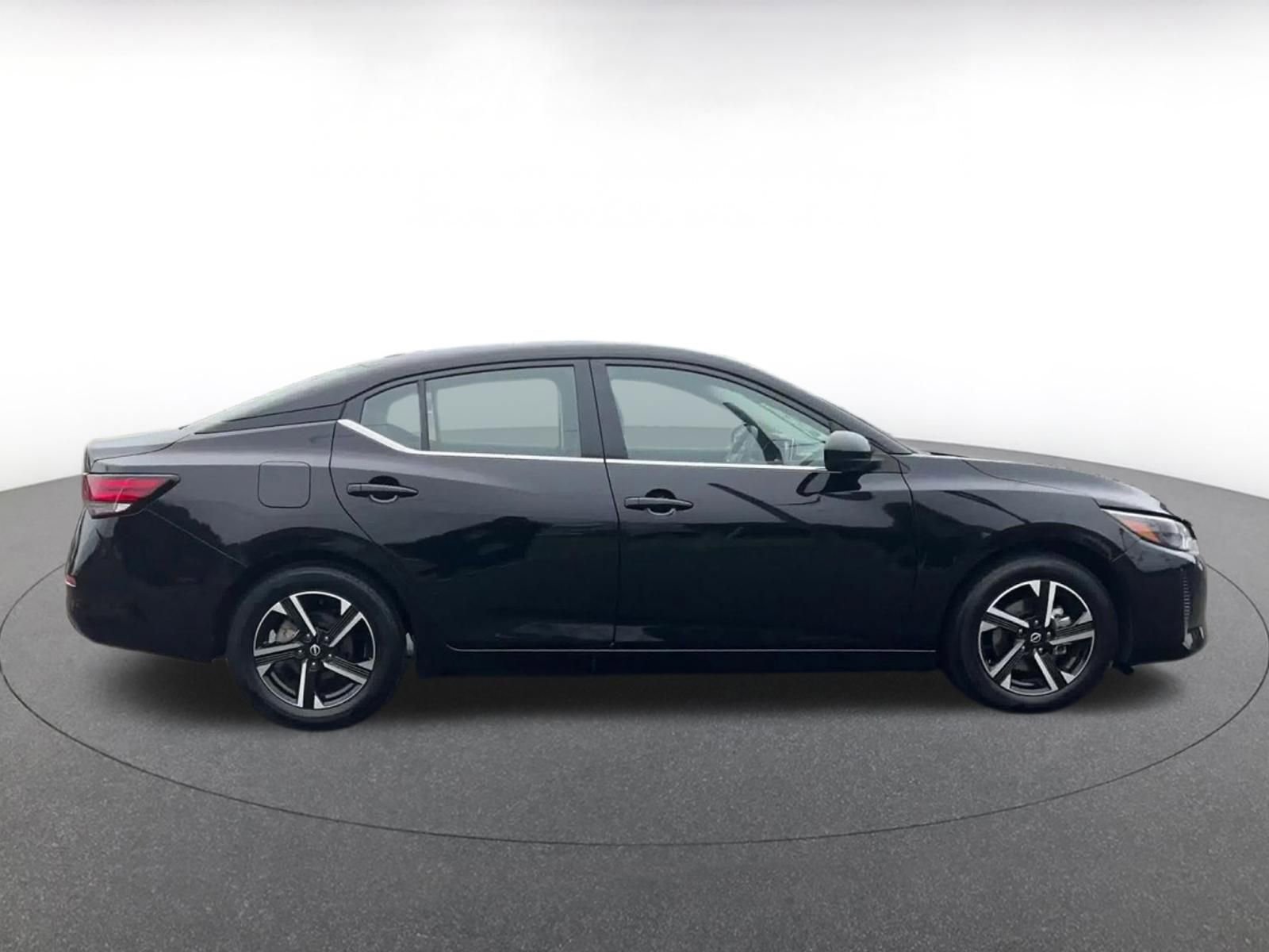 Thumbnail: 2025 Nissan Sentra - 15